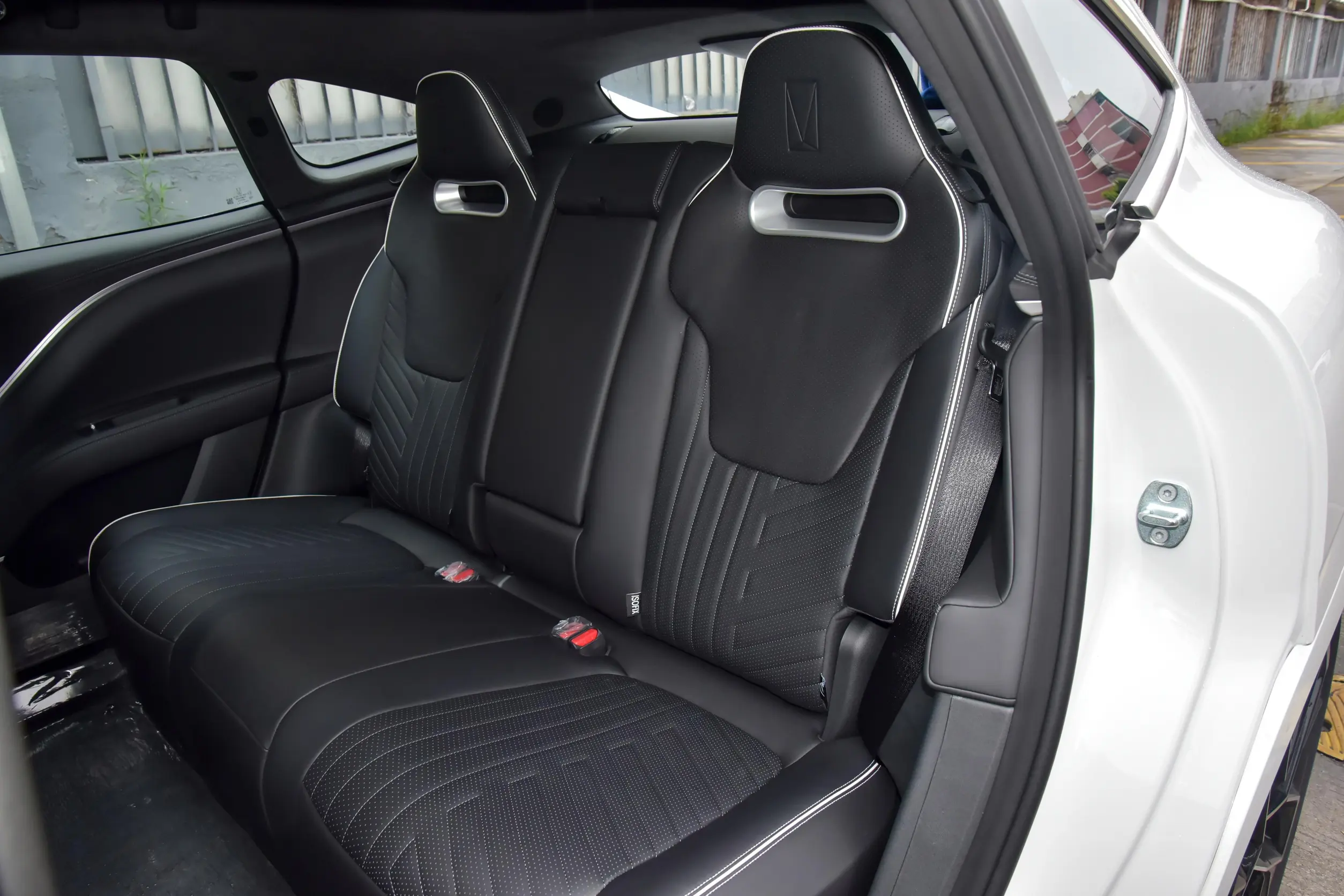 AVATR 11 2023 space-2