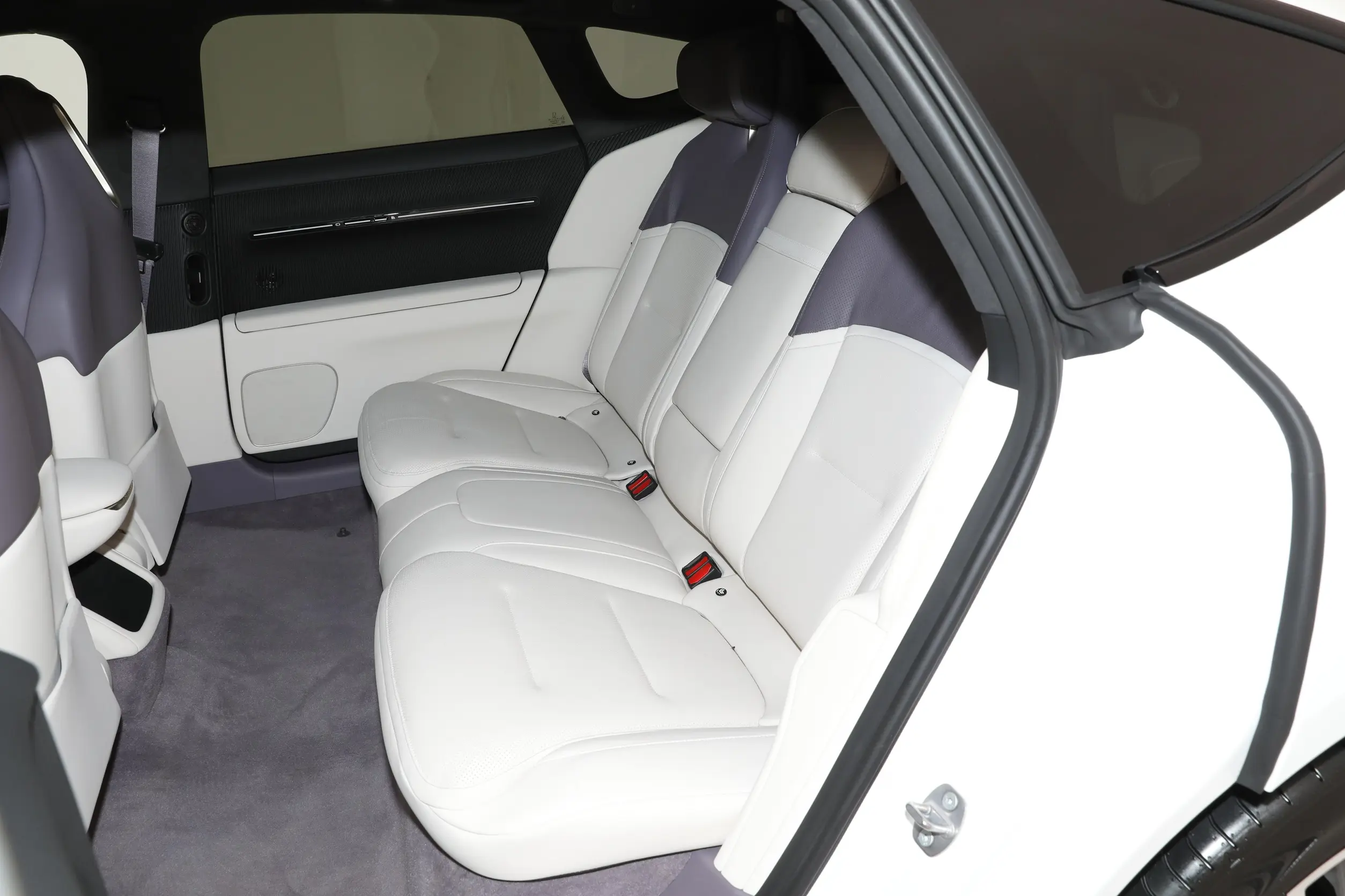 AVATR 12 2023 space-1