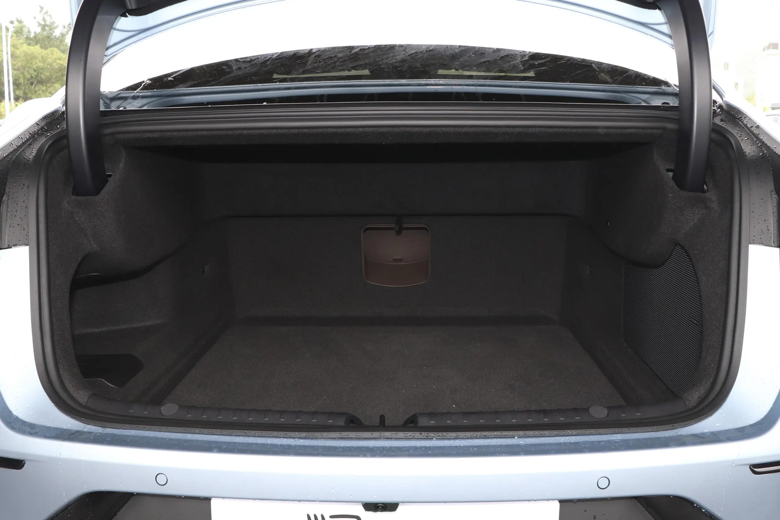 BYD Han DM-i 2023 space-4