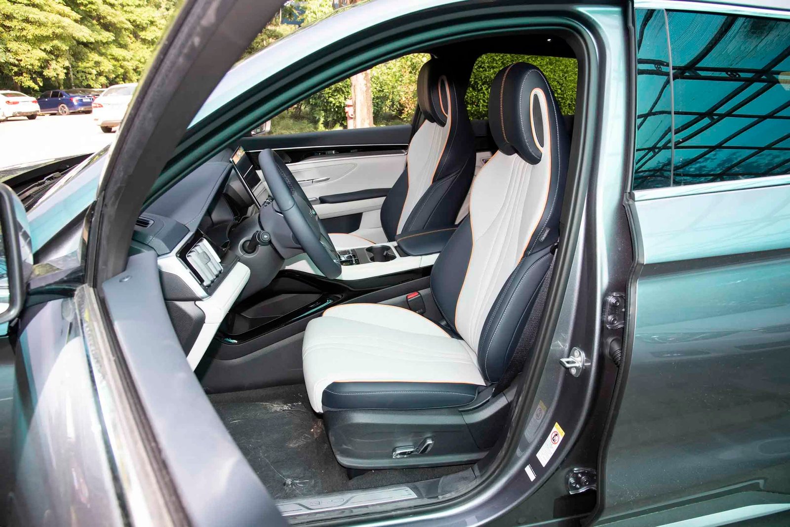 BYD Song PLUS DM-i 2023 space-1