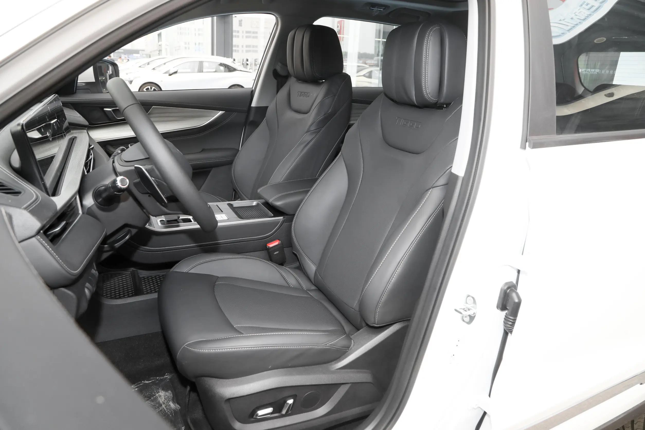 Chery Tiggo 8 2023 space-1