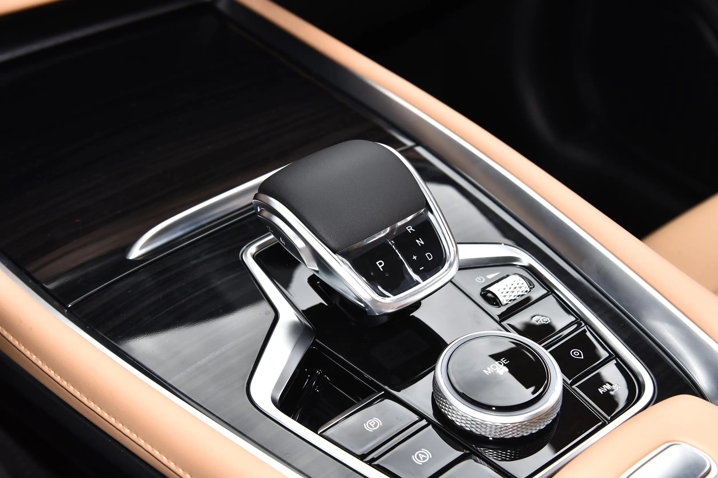 Chery Tiggo 8 PRO 2024 interior-3