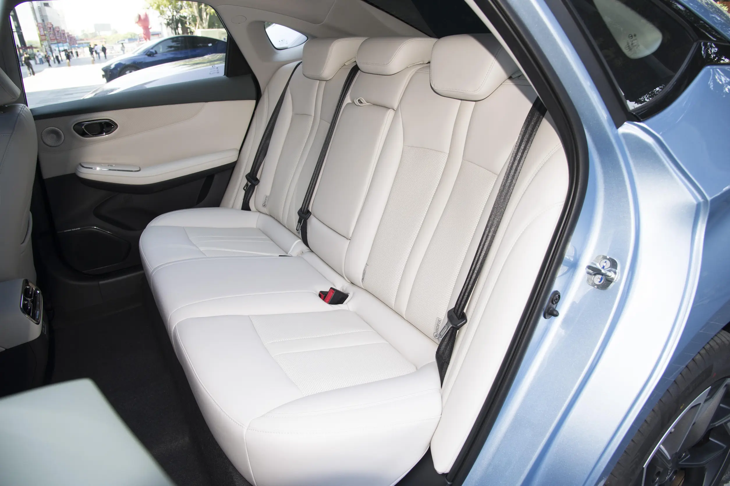 GAC Aion S 2024 sapce-2