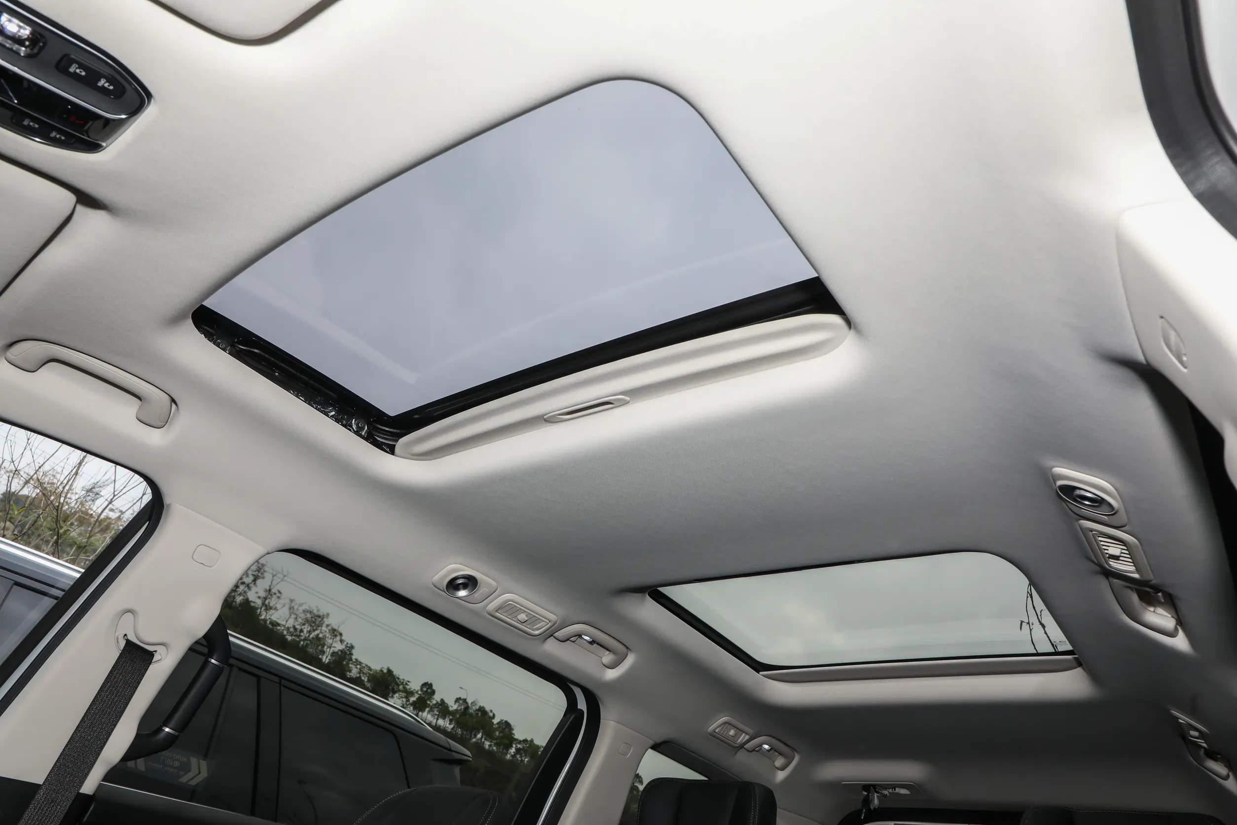 GAC Trumpchi E8 PHEV 2024 space-3