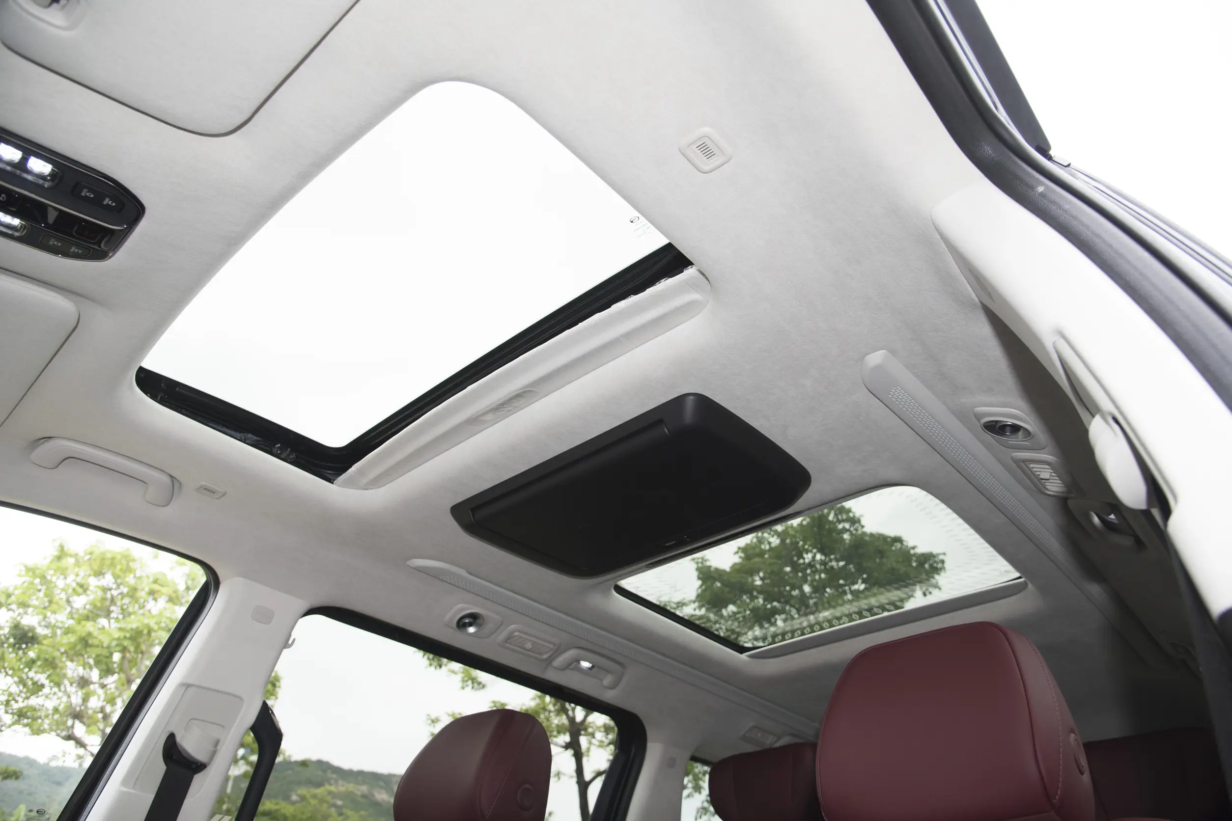 GAC Trumpchi E9 PHEV 2023 space-3