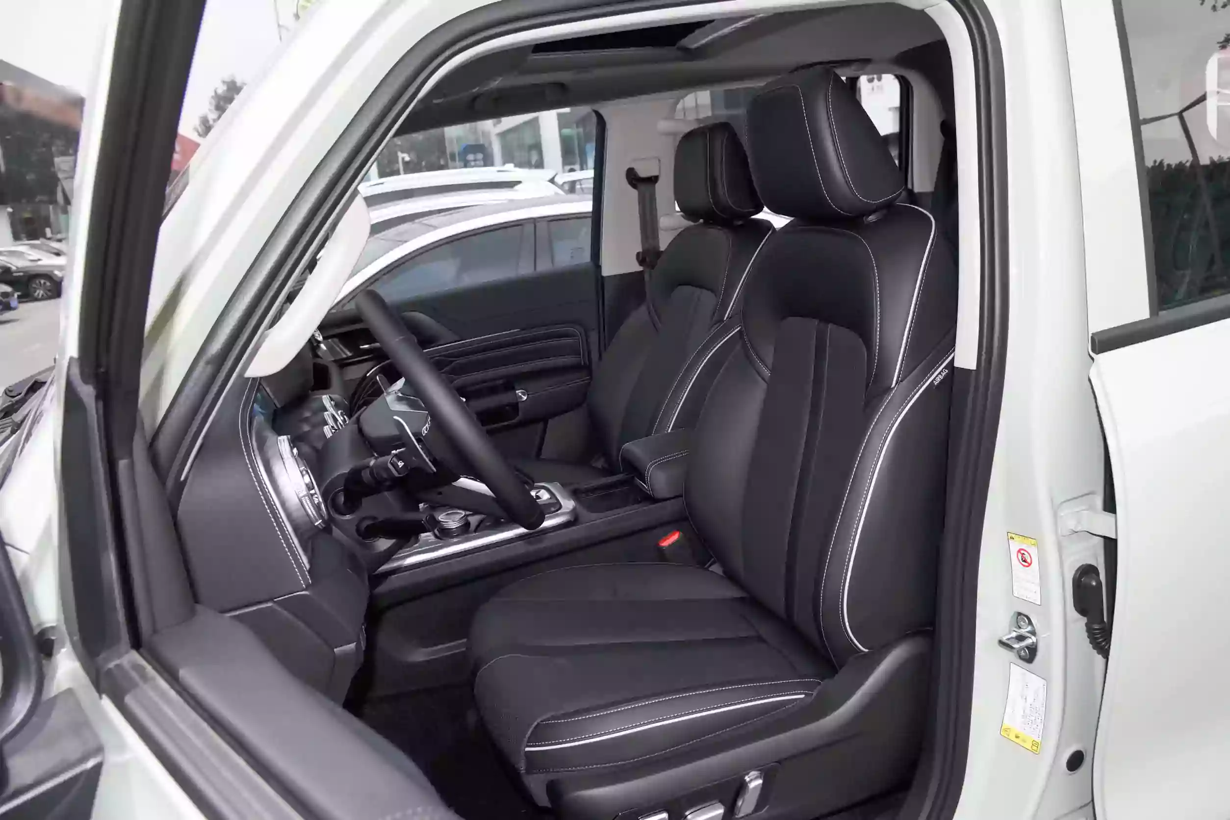 GWM Tank 300 2024 space-1