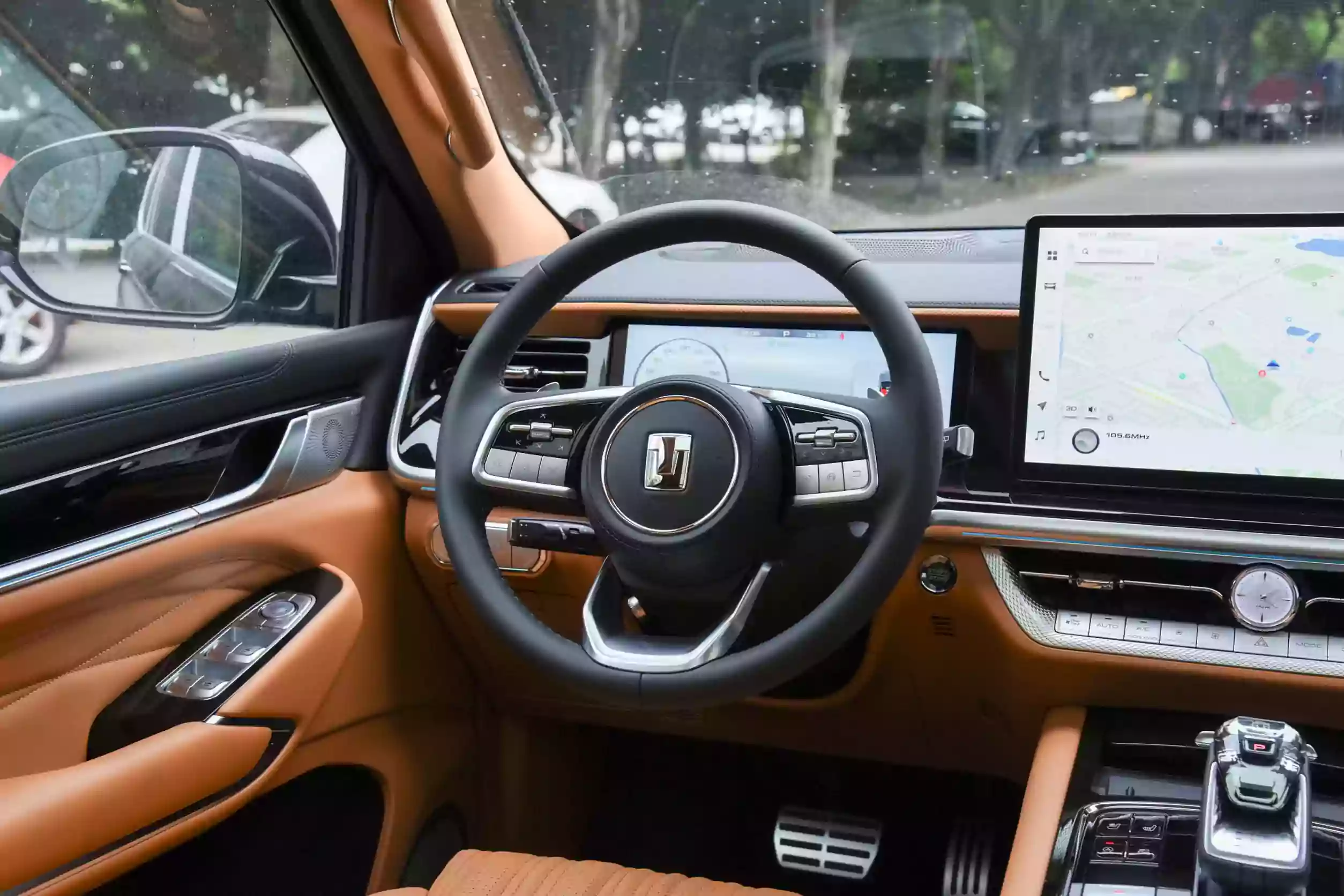 GWM Tank 500 2023 interior-2