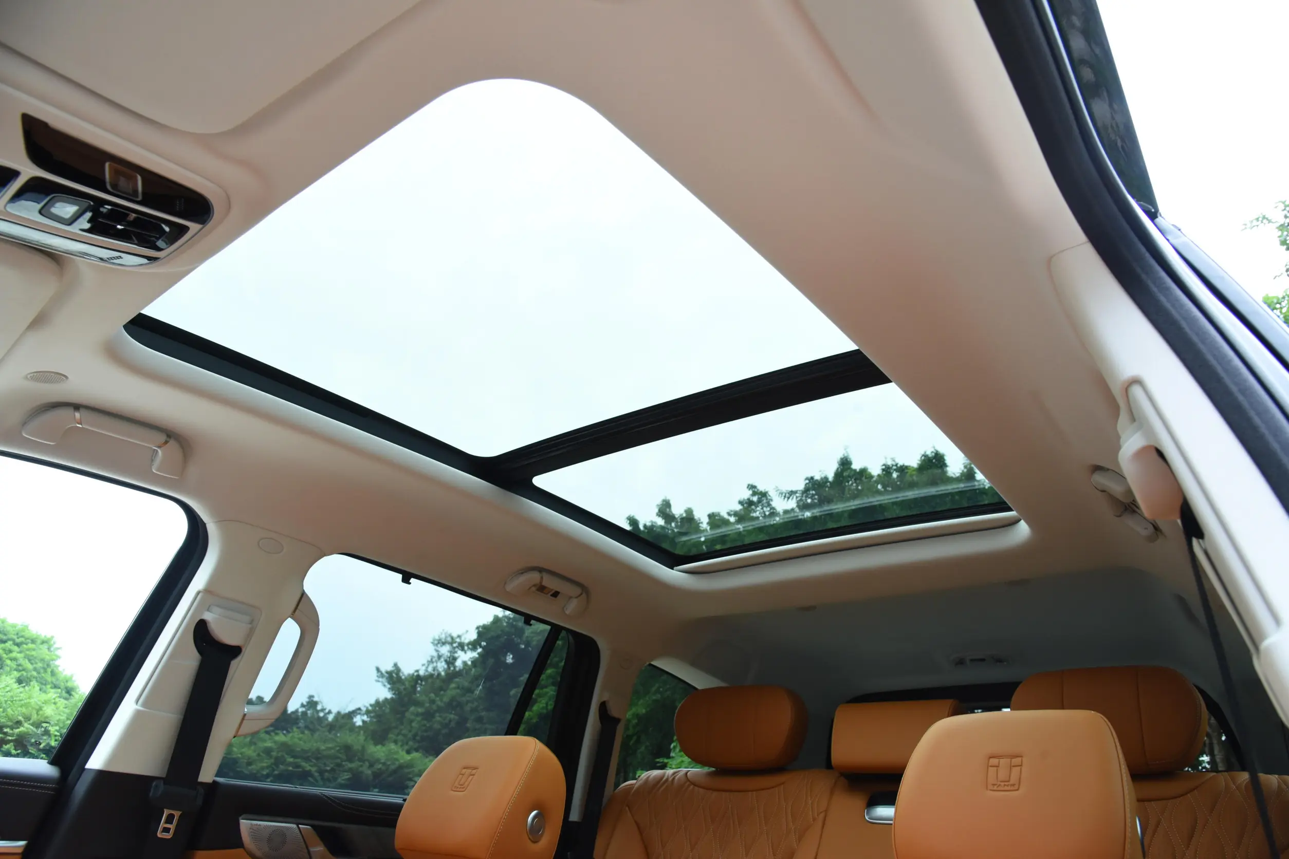 GWM Tank 500 Hi4-T 2023 space-3