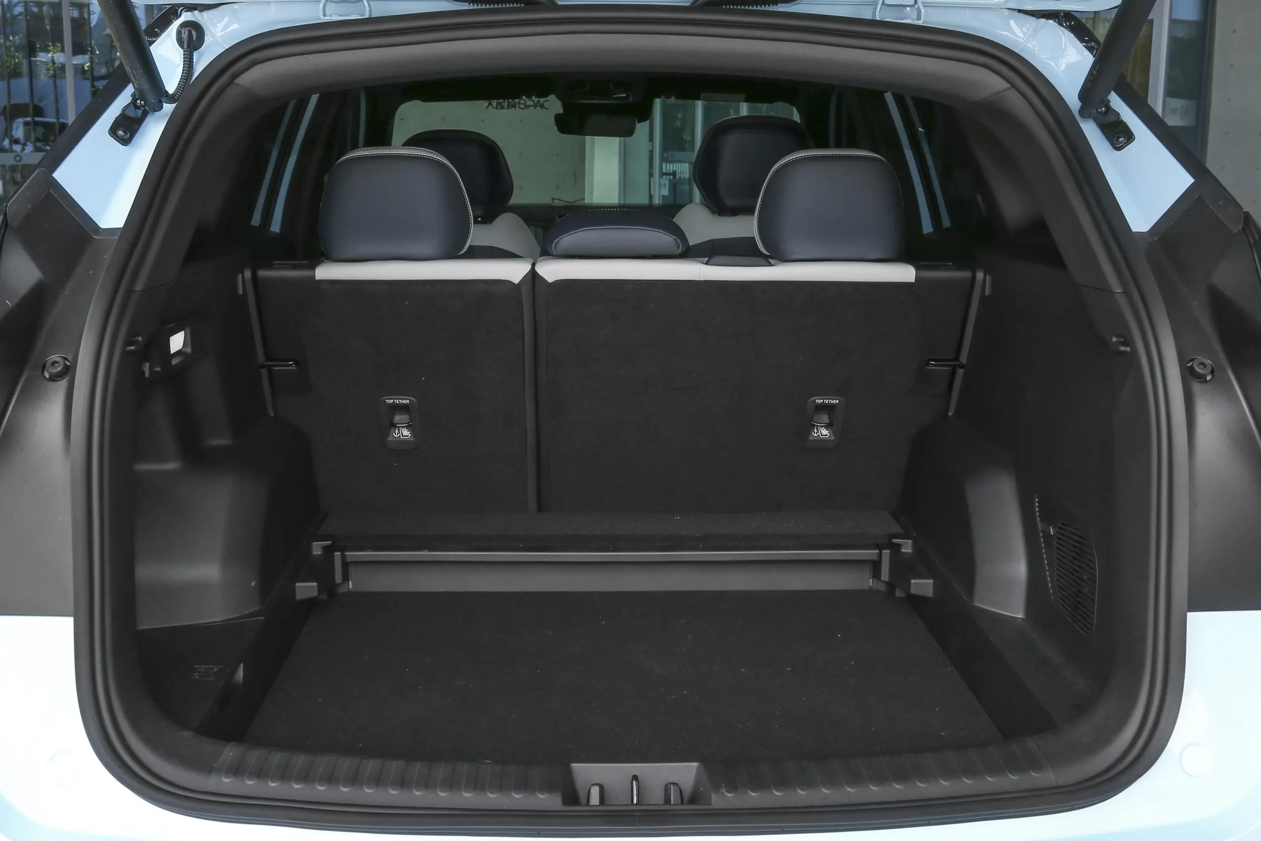 Geely Boyue L 2023 space-4