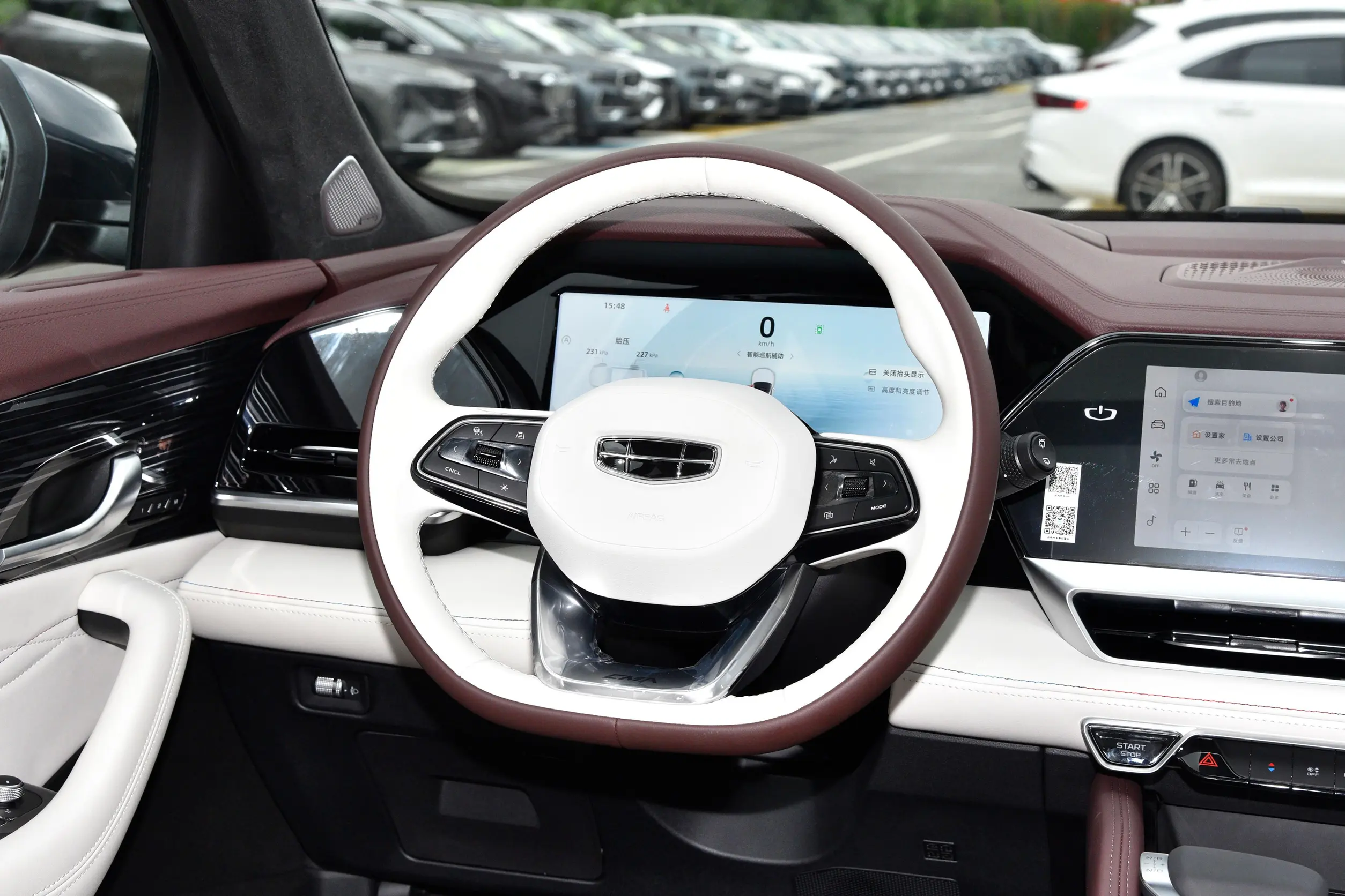 Geely Monjaro 2024 interior-2