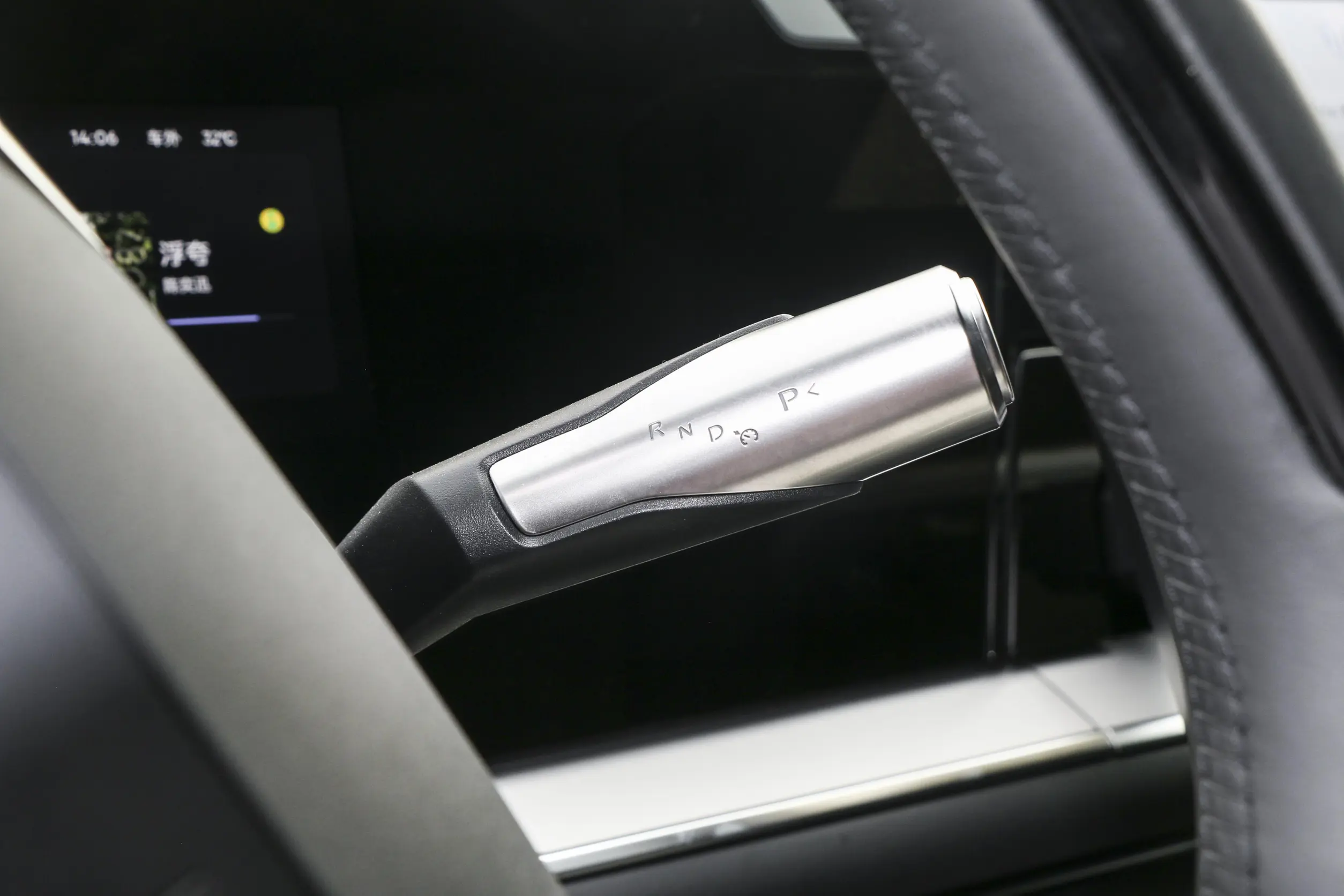 HiPhi Y 2023 interior-3