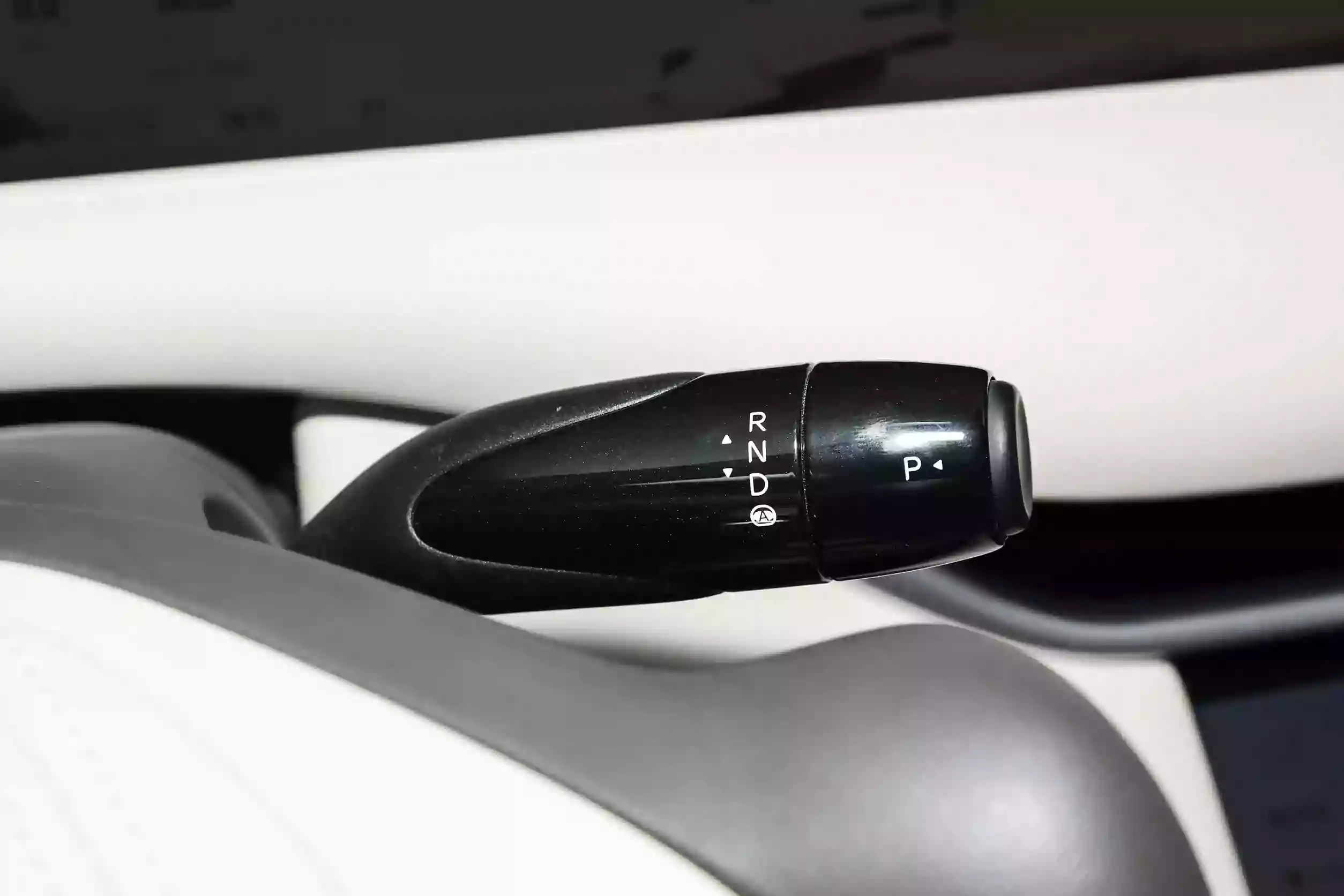 IM Motors LS6 2023 interior-3