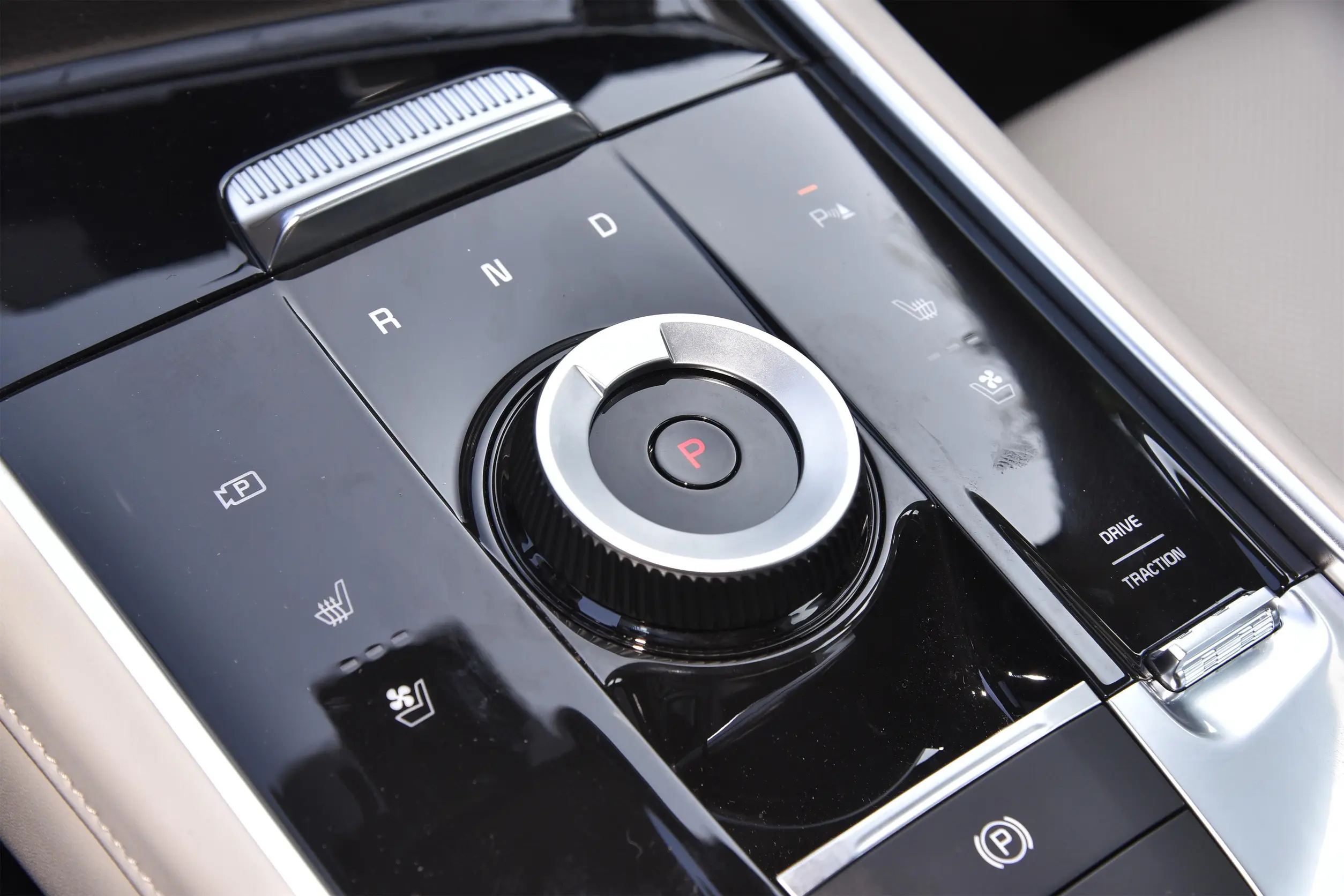 Kia Sportage 2022 interior-3