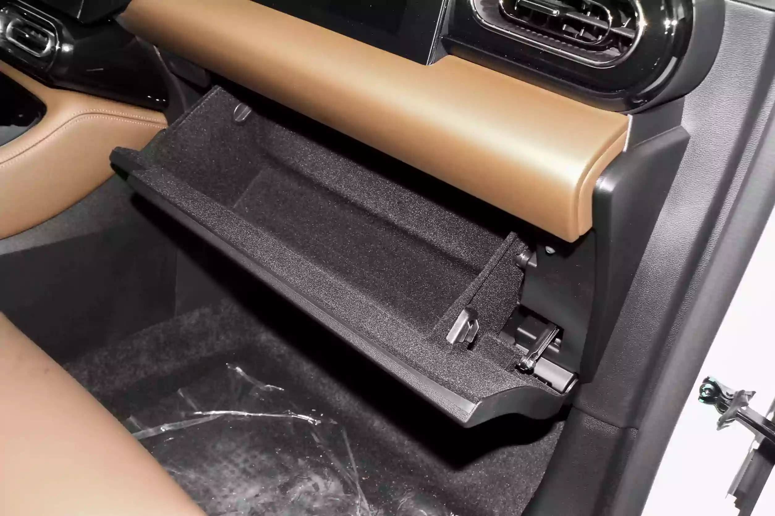 Leapmotor C01 2023 interior-4