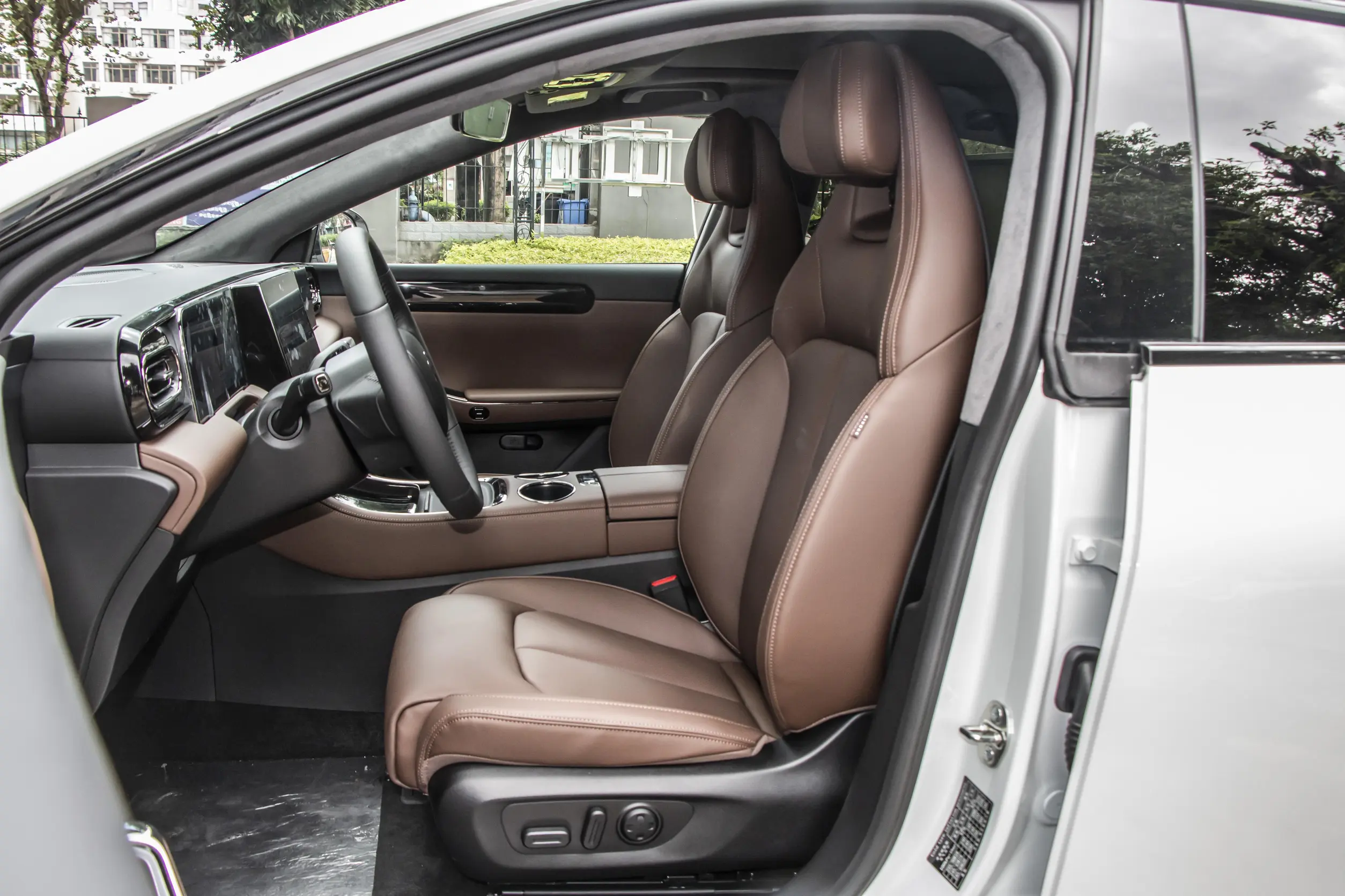 Leapmotor C01 2023 space-1