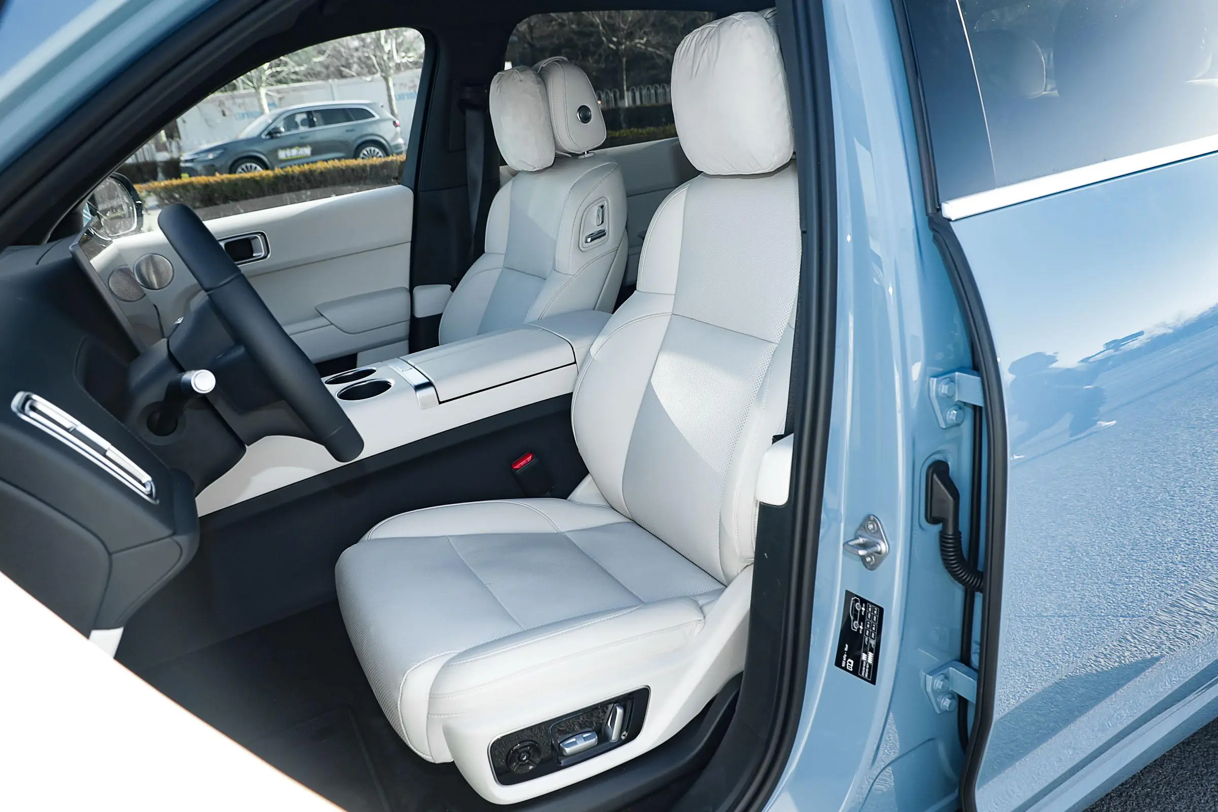 Li Auto L7 2023 space-1