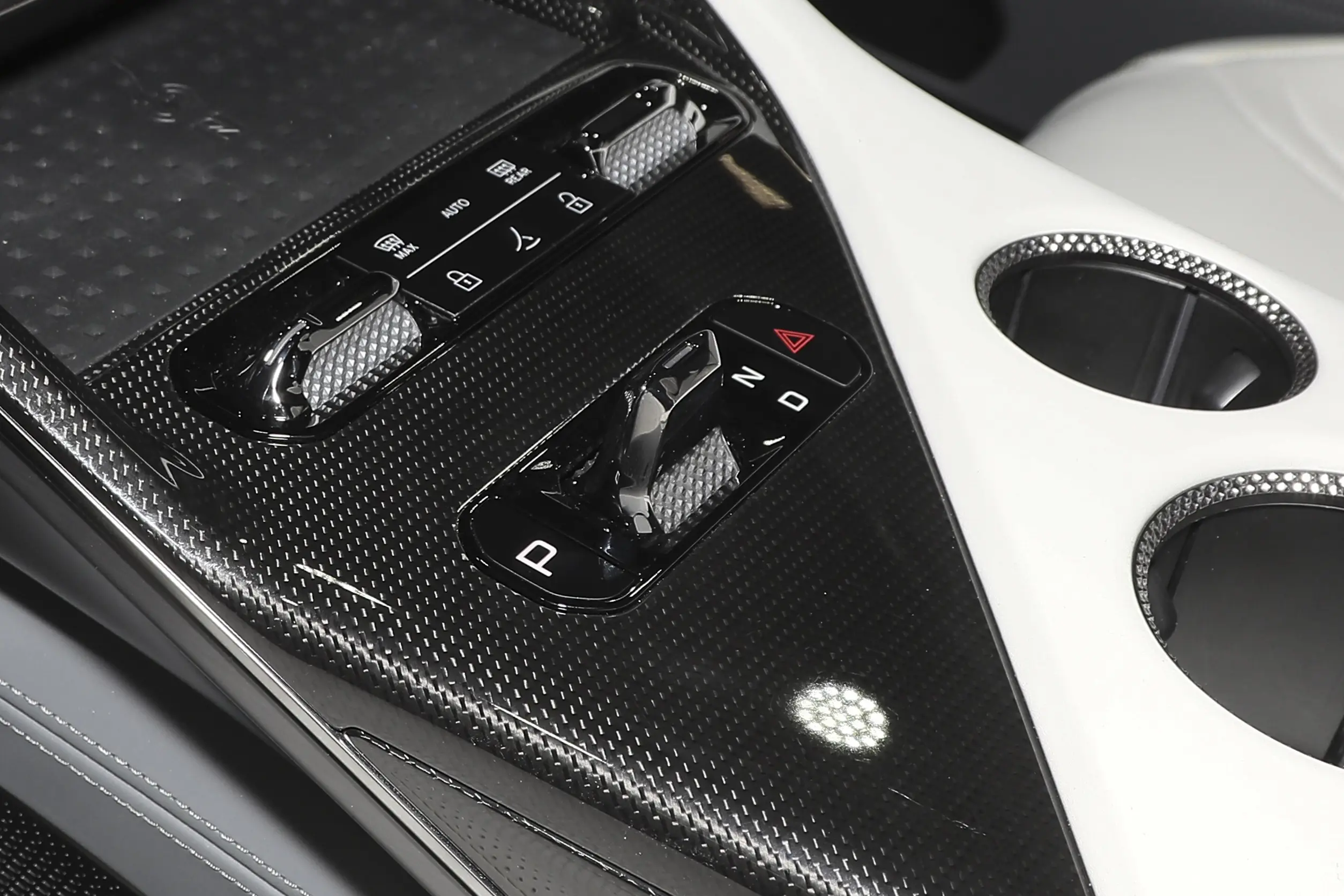 Lotus Eletre 2022 interior-3