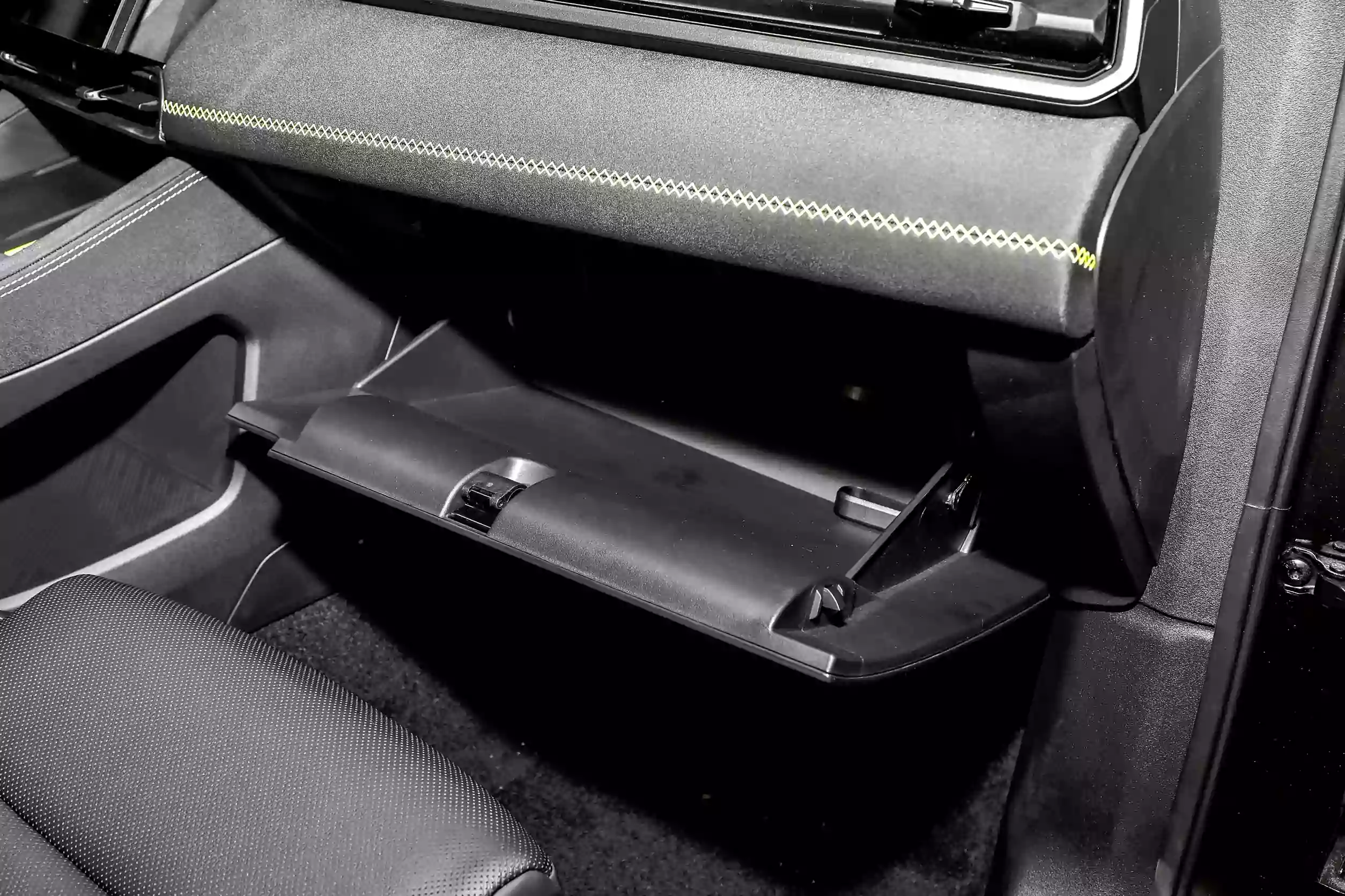 Lynk & Co 03 2023 interior-4