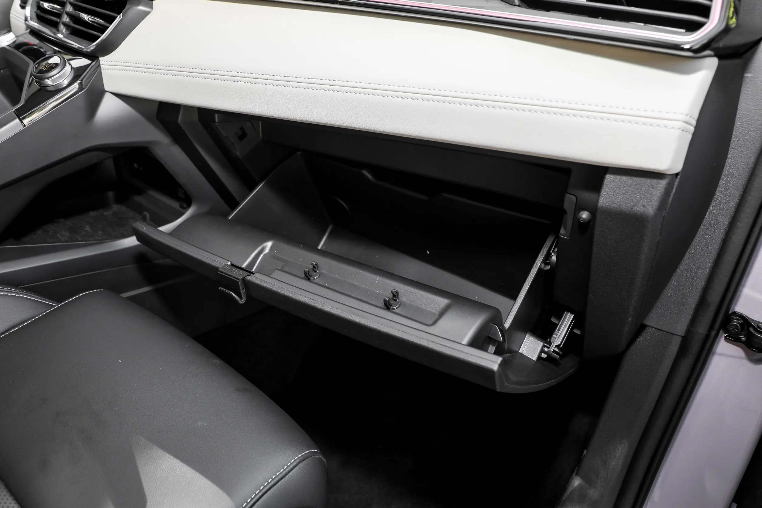 Lynk & Co 06 2023 interior-4