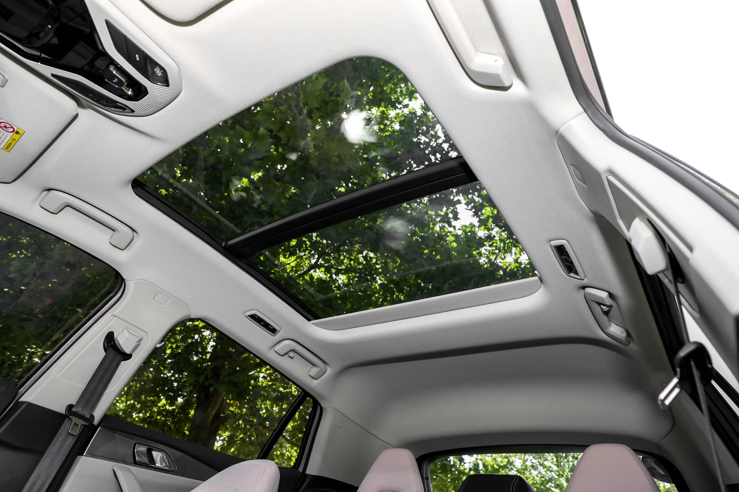 Lynk & Co 06 2023 space-3