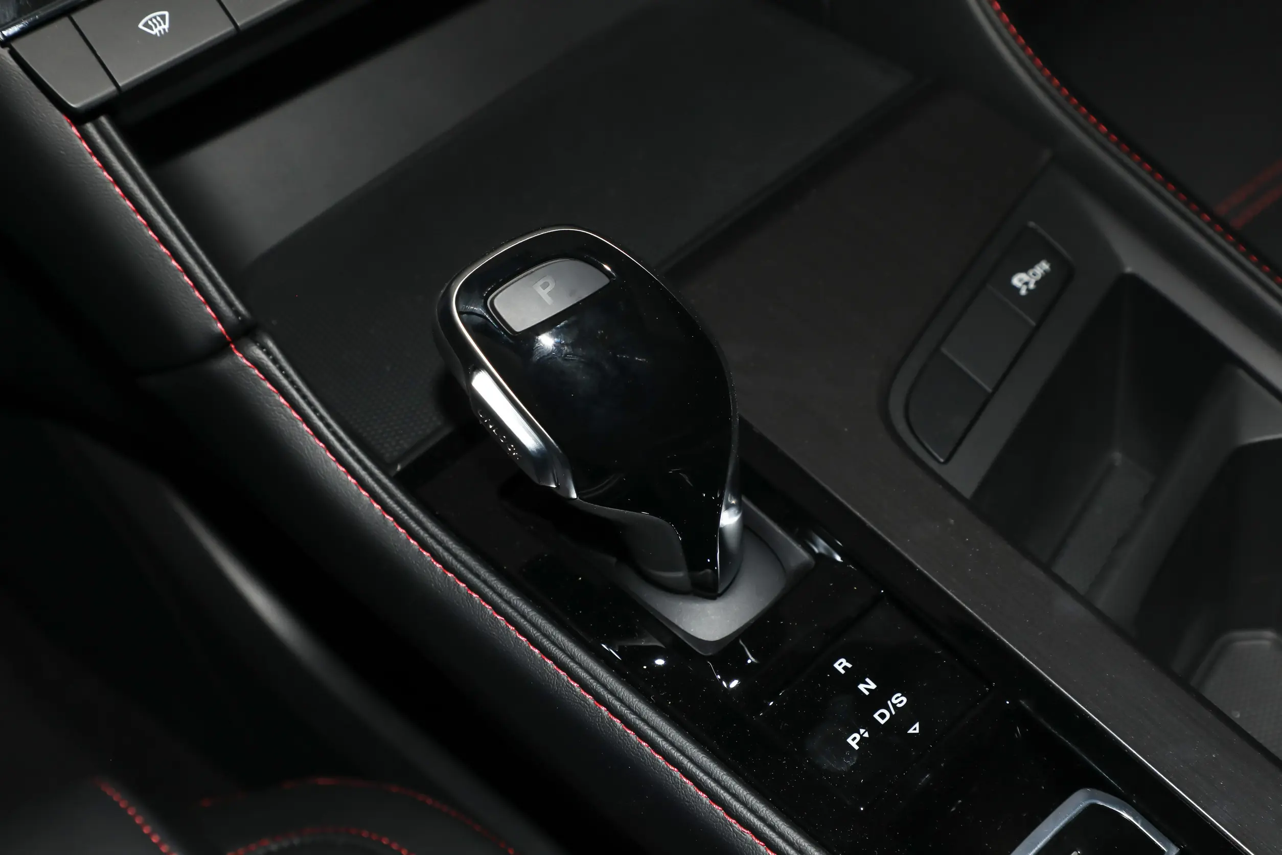 MG MG6 2023 interior-3