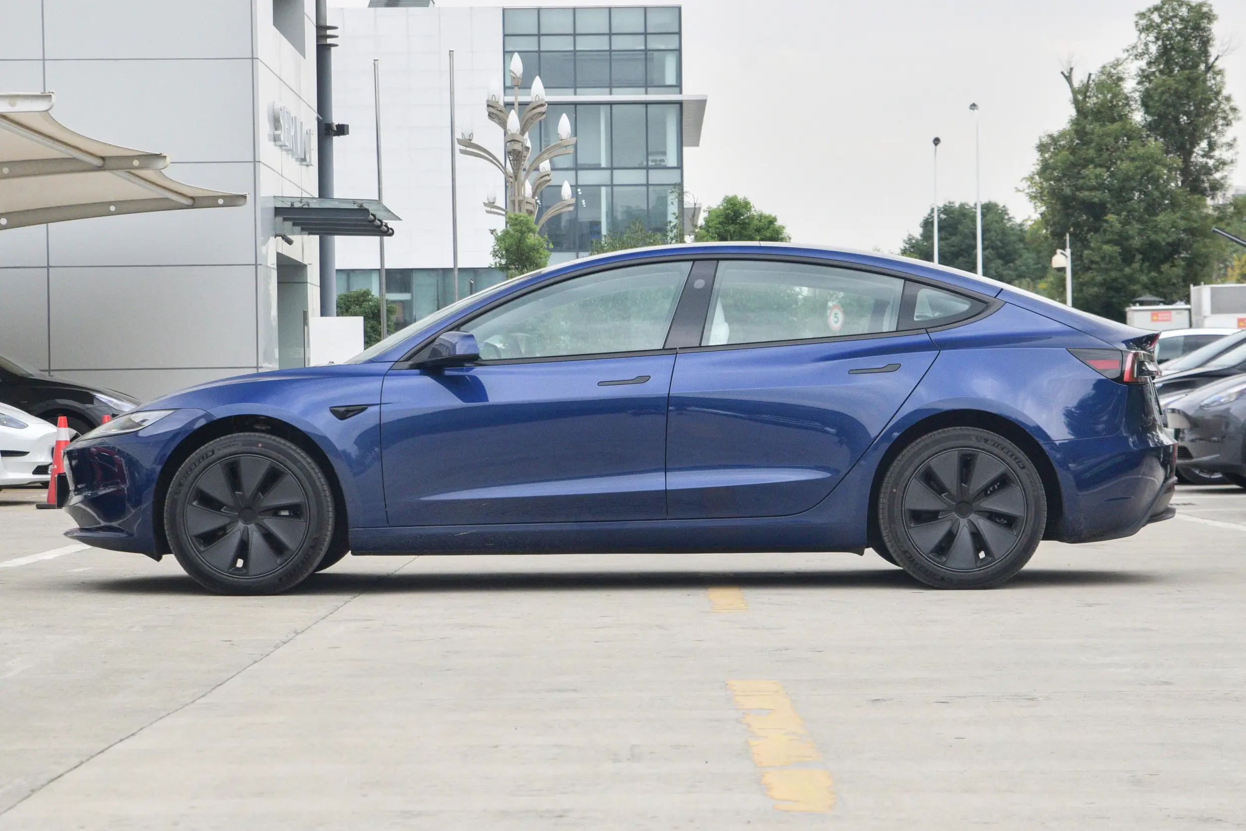 Tesla Model 3 2023 appearance-3