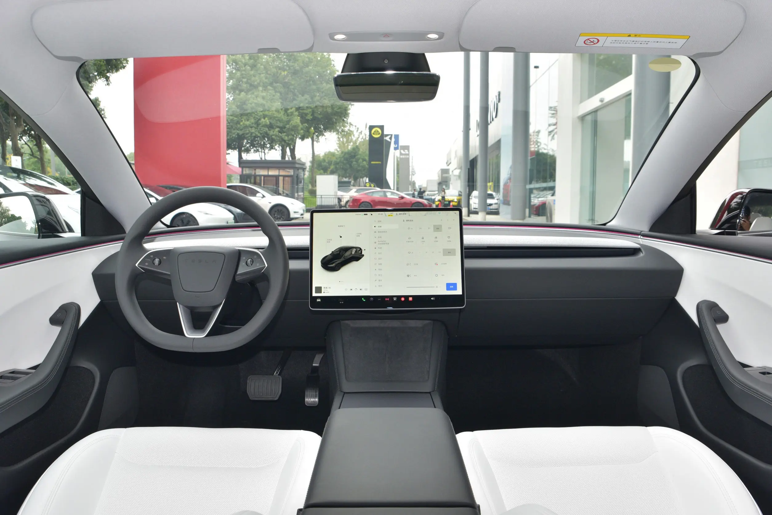 Tesla Model 3 2023 interior-1