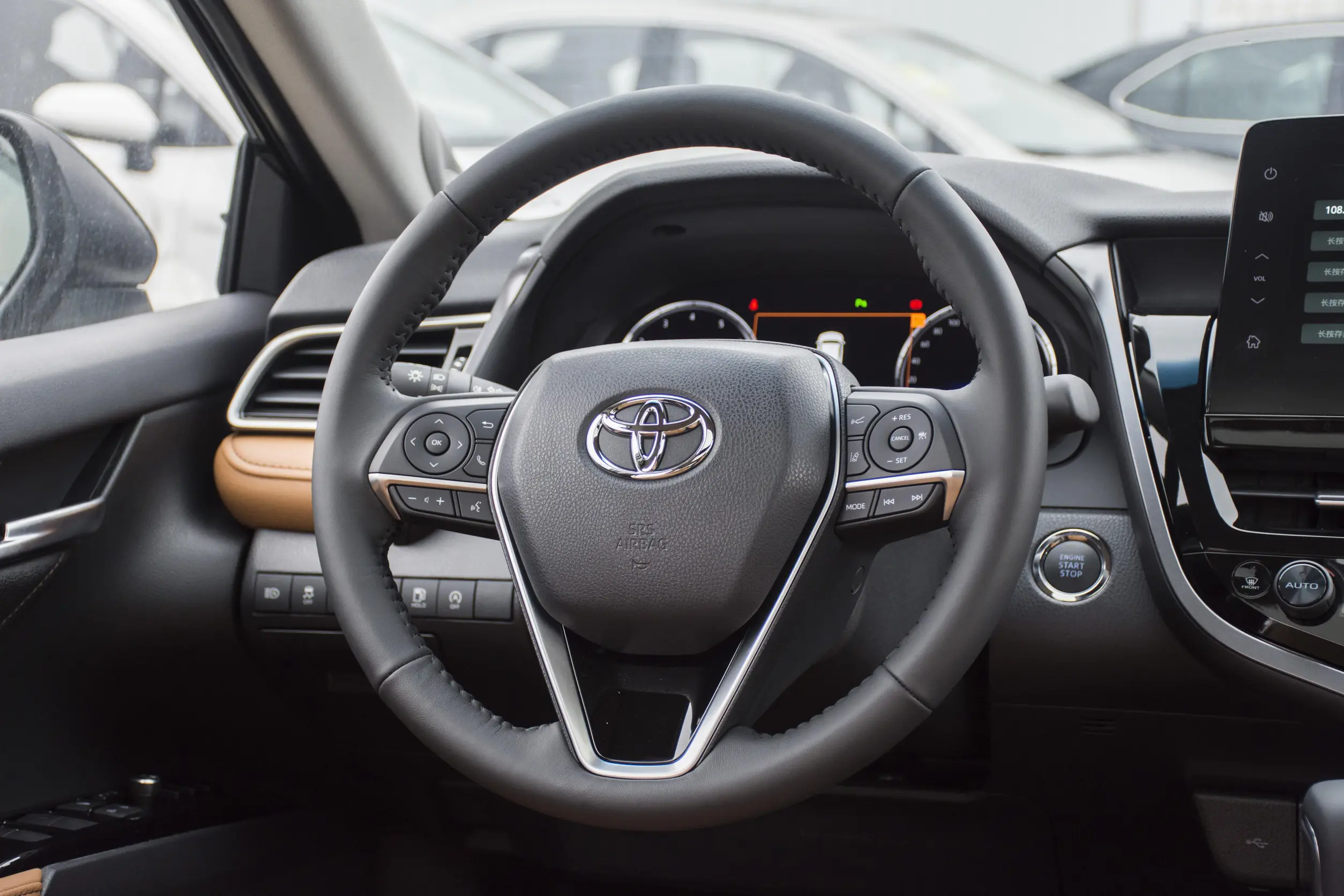 Toyota Camry 2023 interior-2