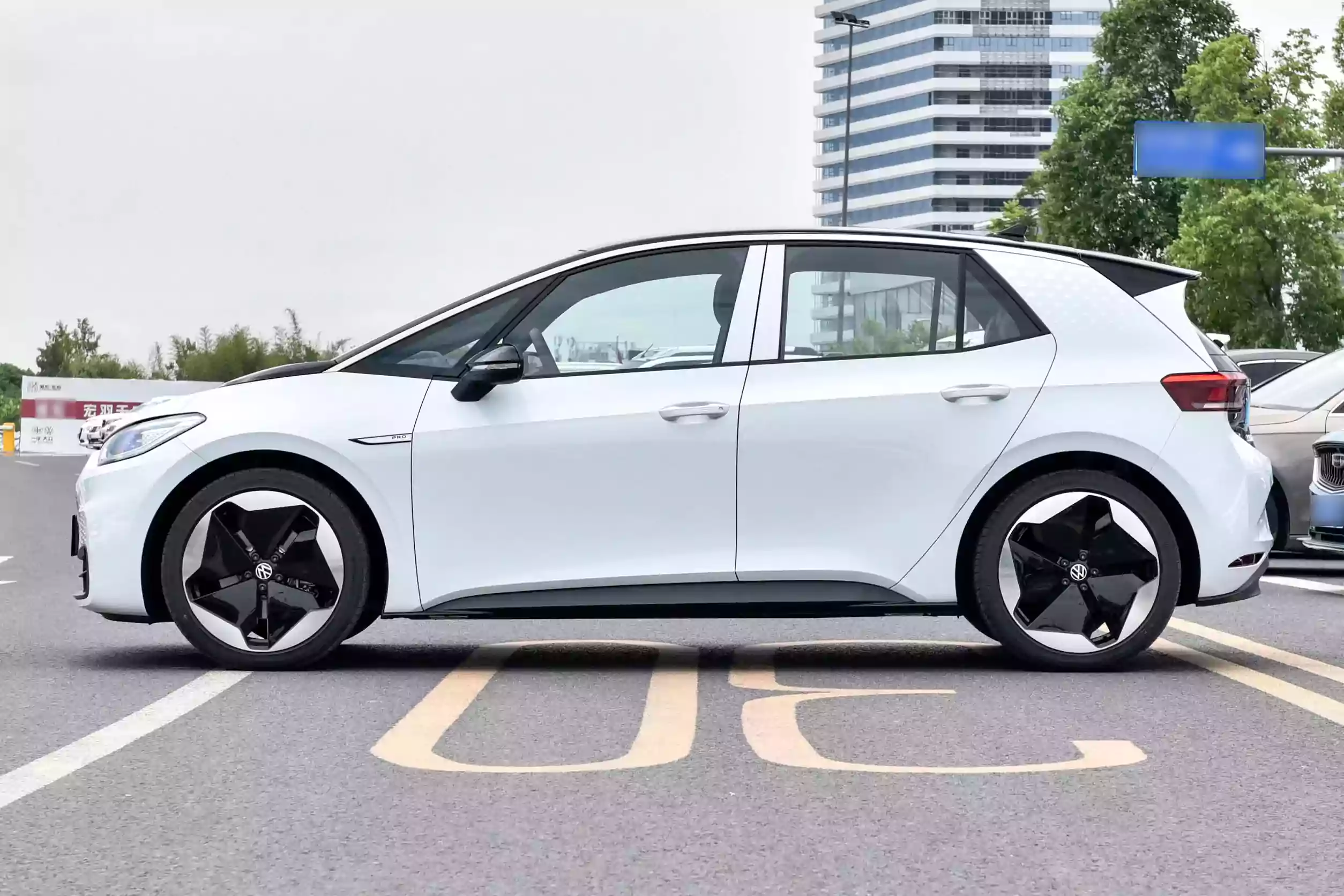 Volkswagen ID.3 2023 appearance-3