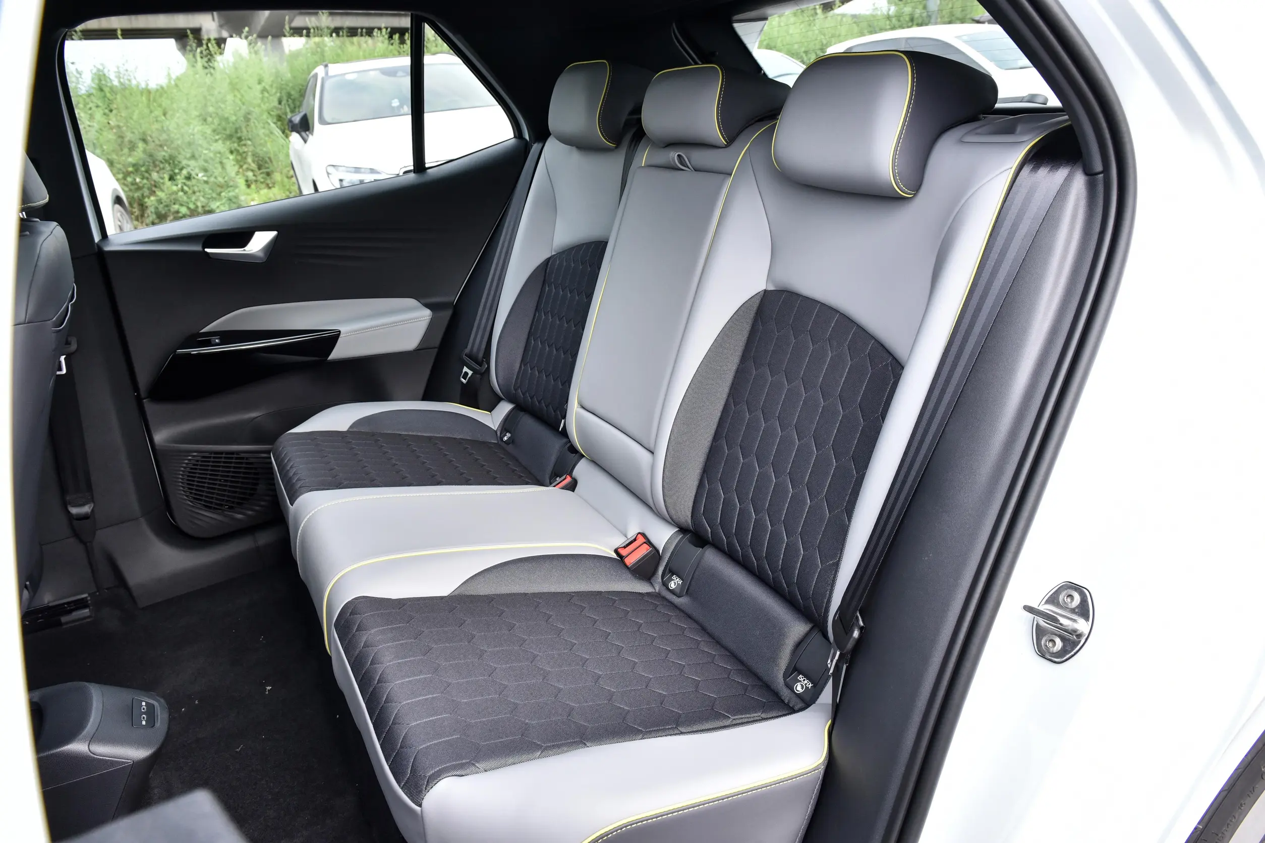 Volkswagen ID.3 2023 space-2