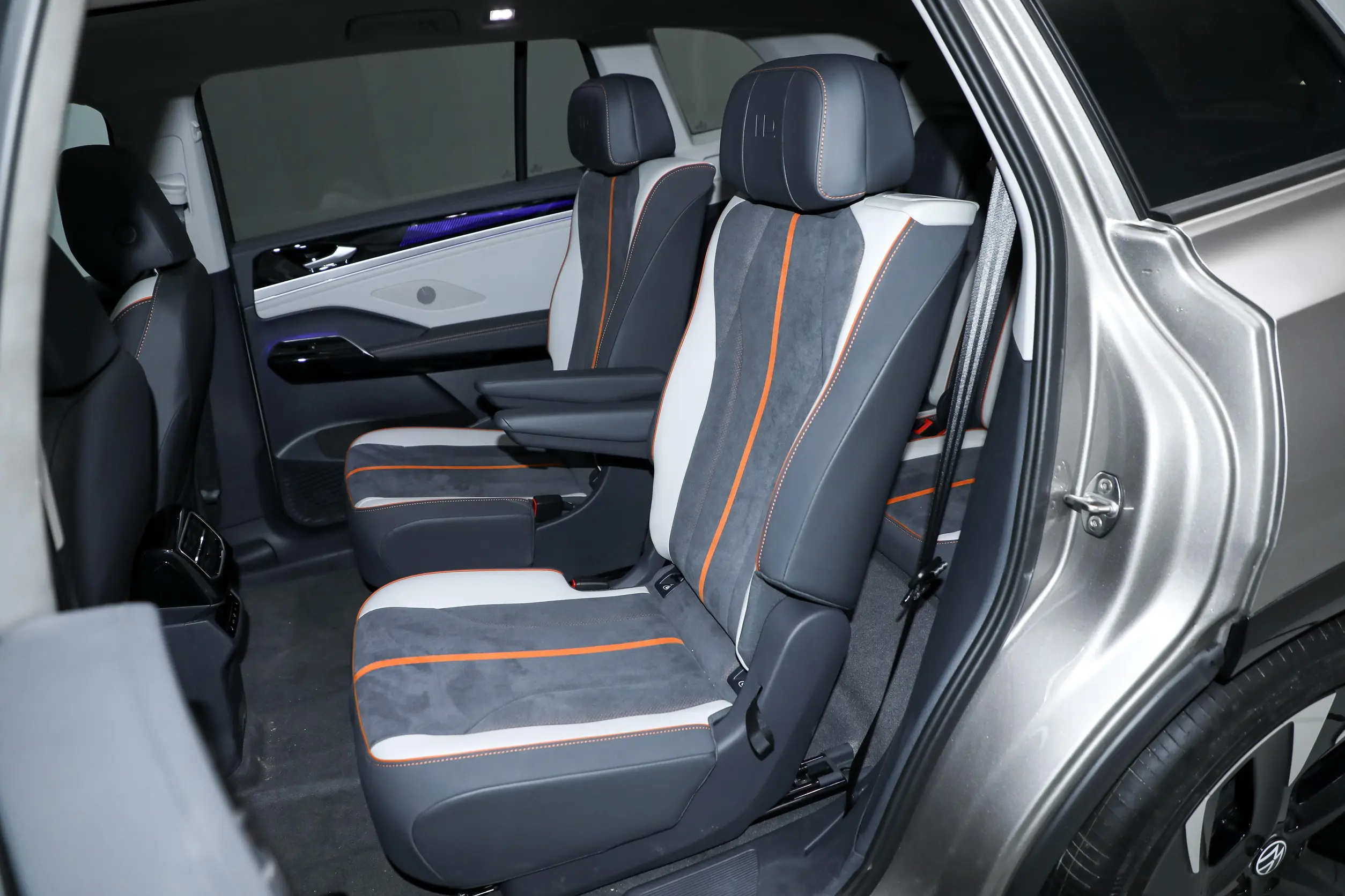 Volkswagen ID.6 CROZZ 2024 space-2