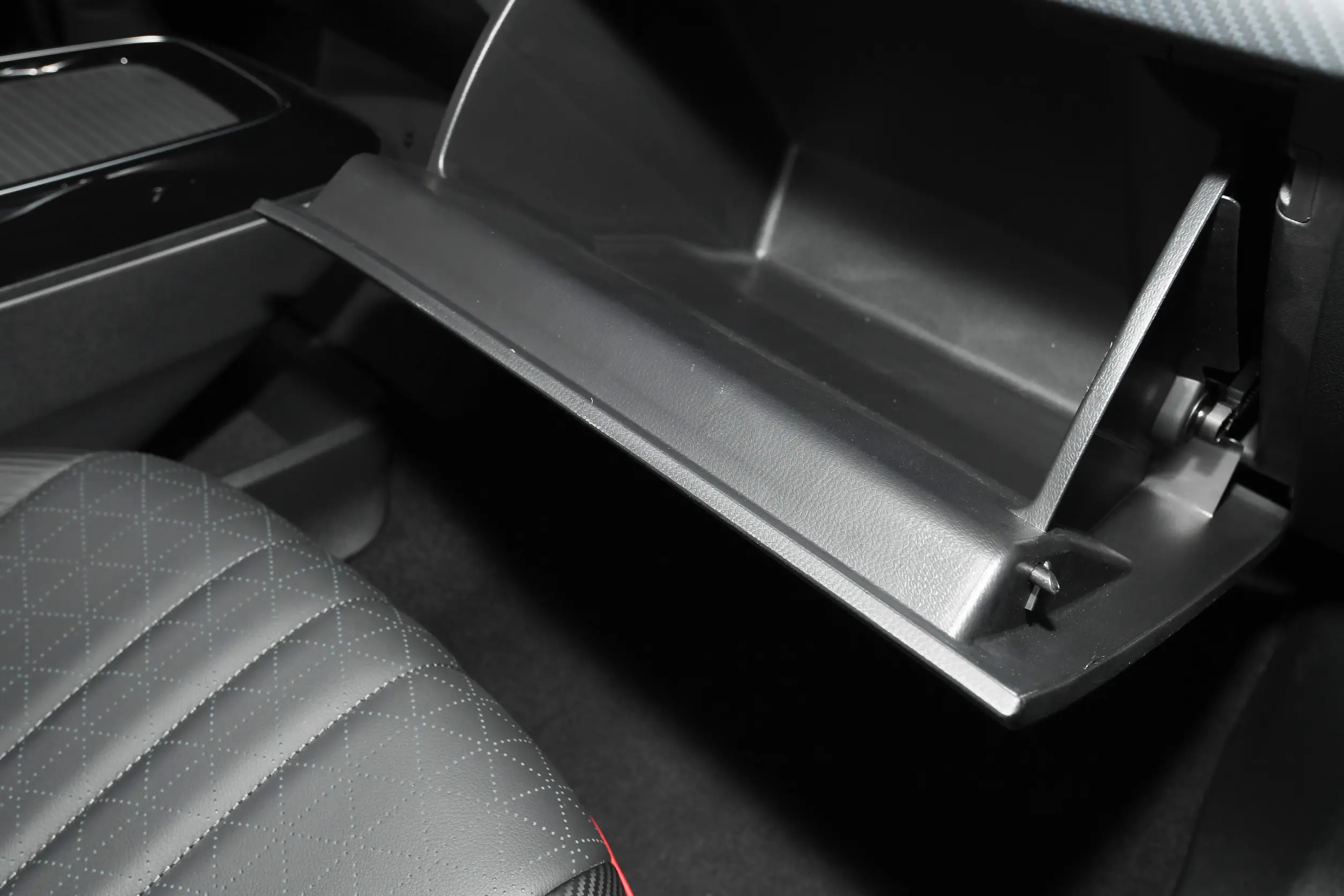 Volkswagen ID.6 X 2023 interior-4