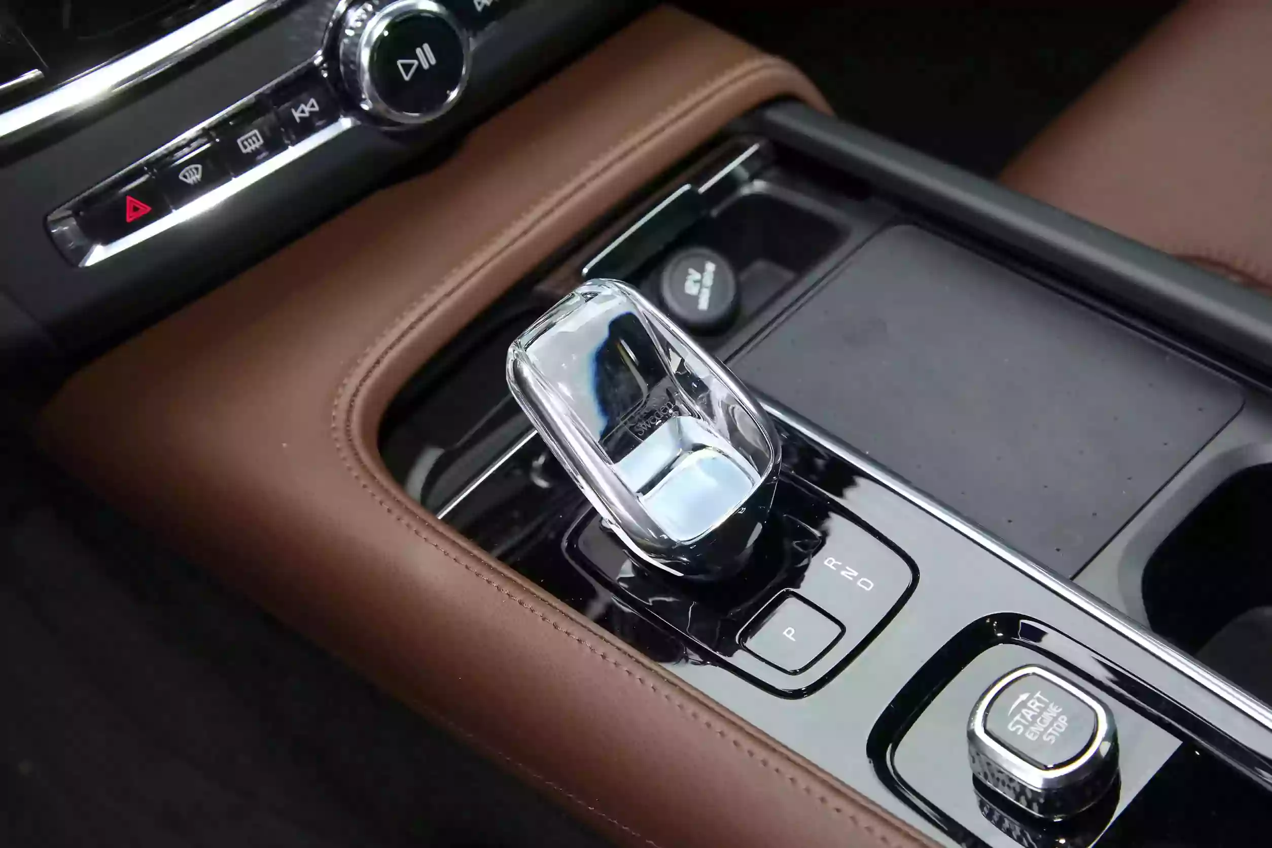 Volvo S90 2024 interior-3