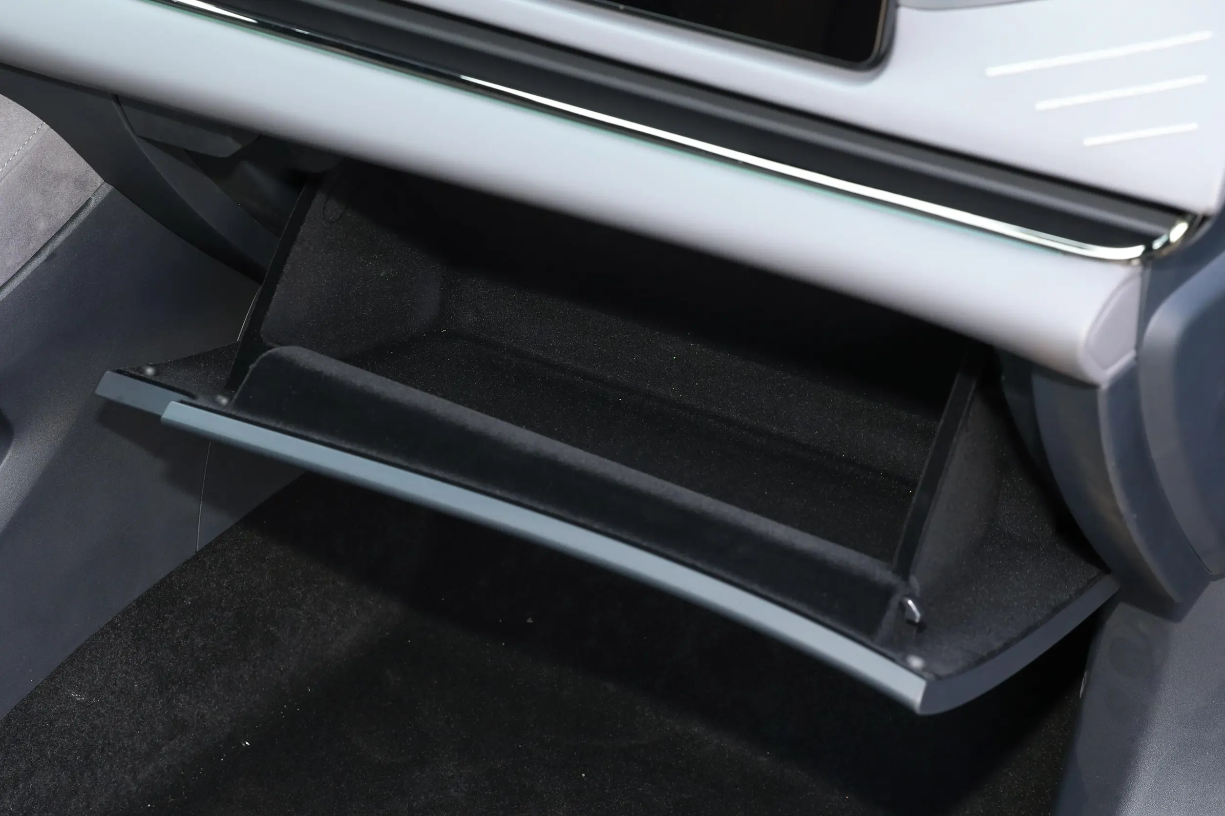 Voyah Passion PHEV 2024 interior-4