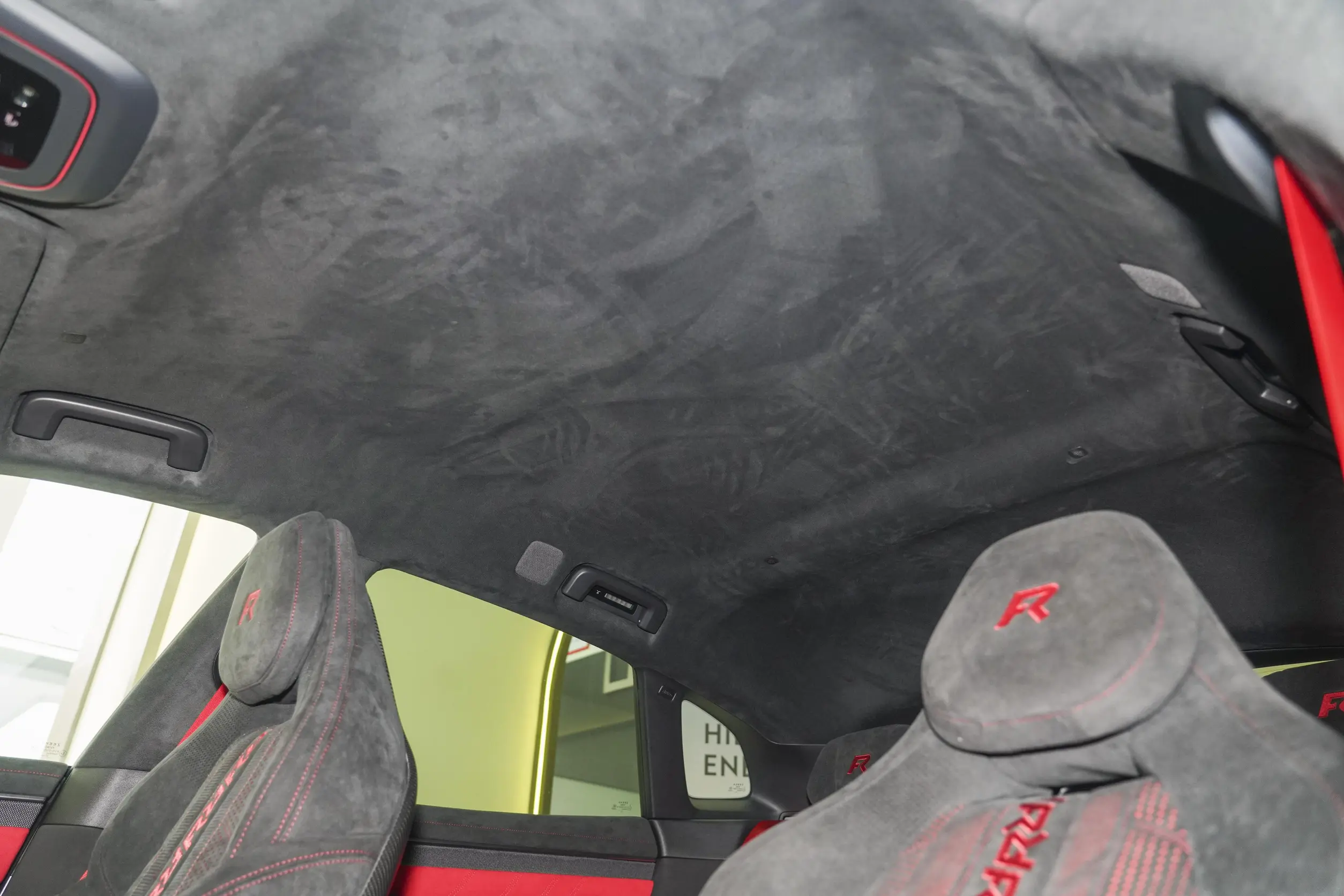 Zeekr 001 FR 2023 space-3