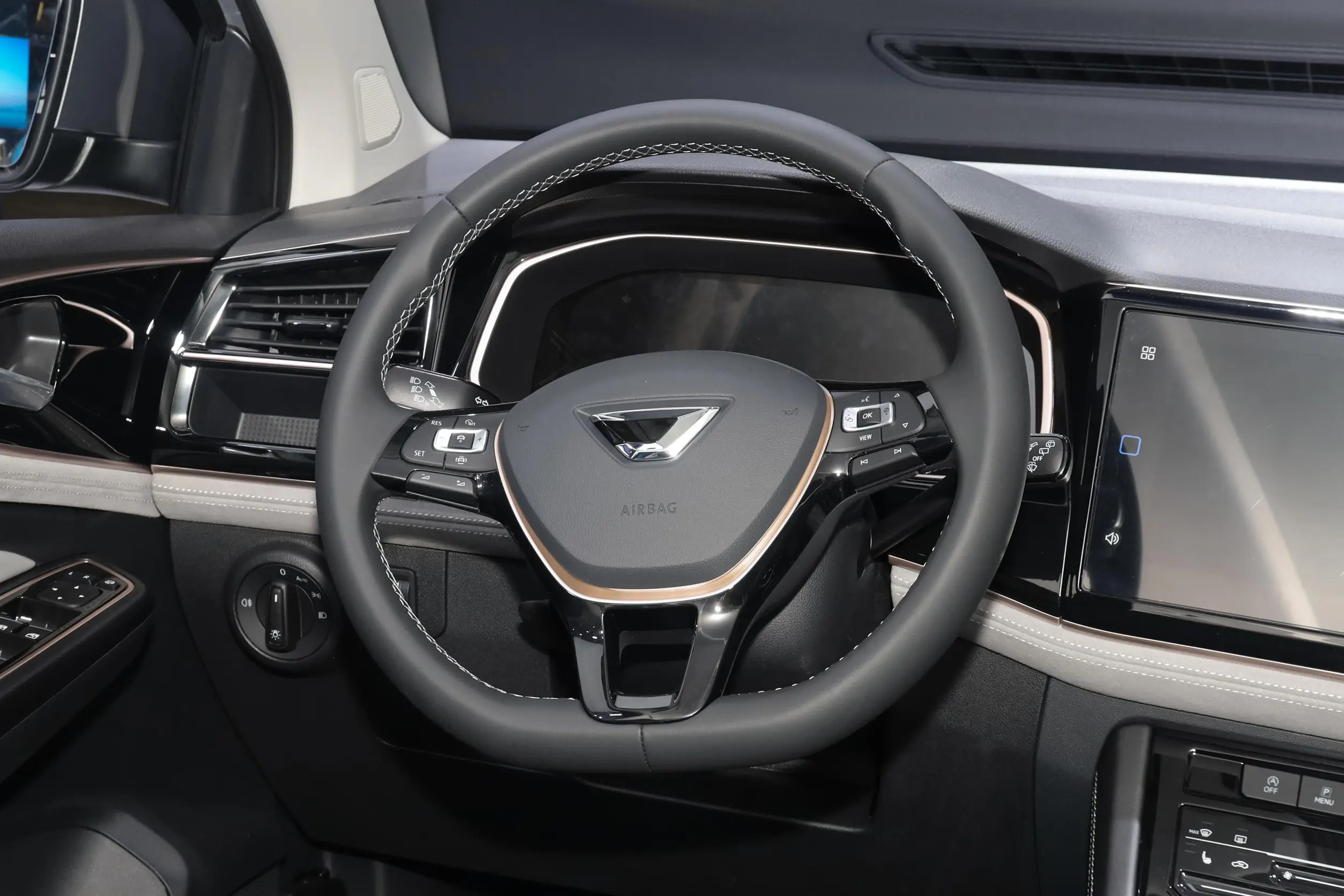 Jetta VS7 2023 interior-2