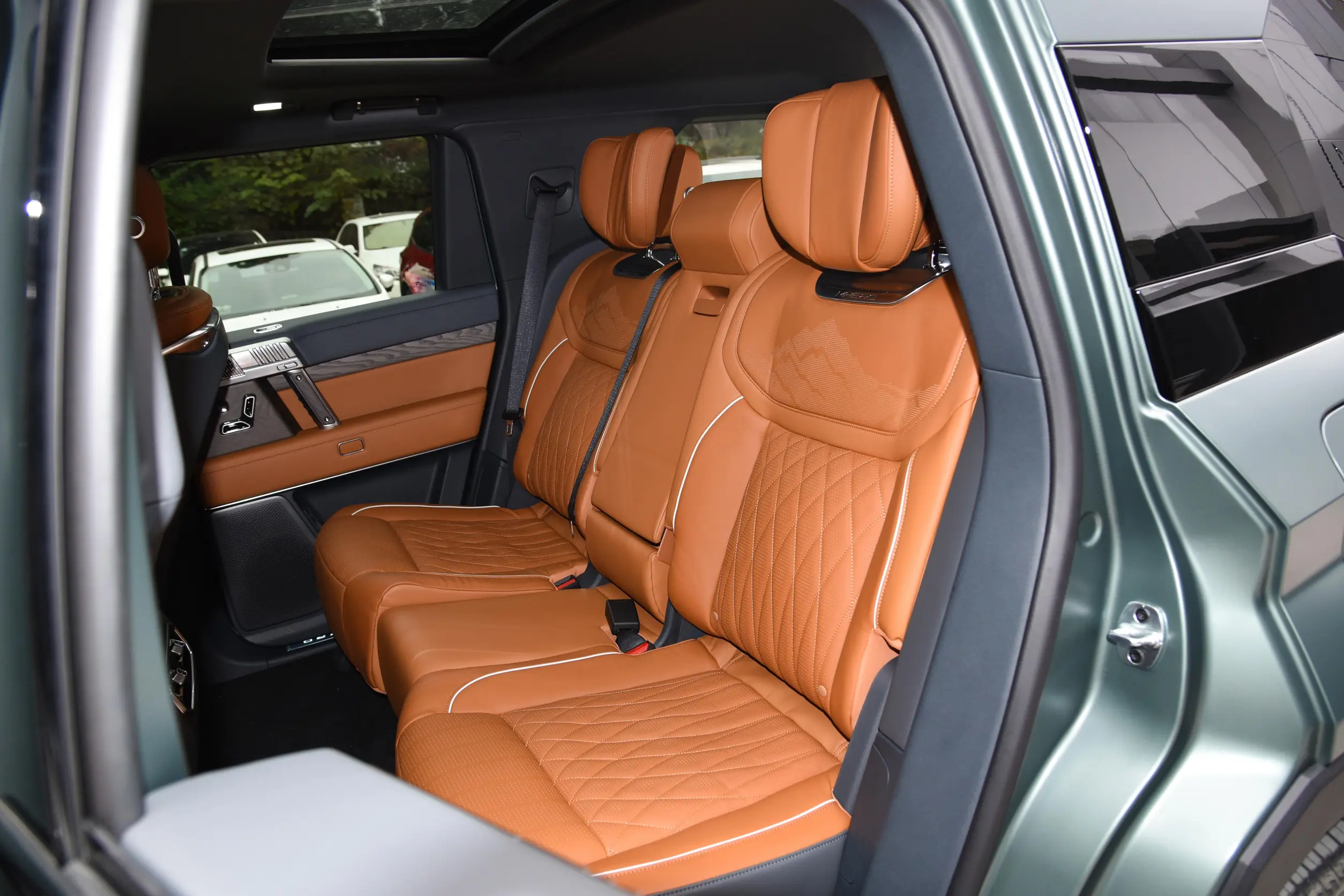 M-Hero 917 REEV 2023 space-2