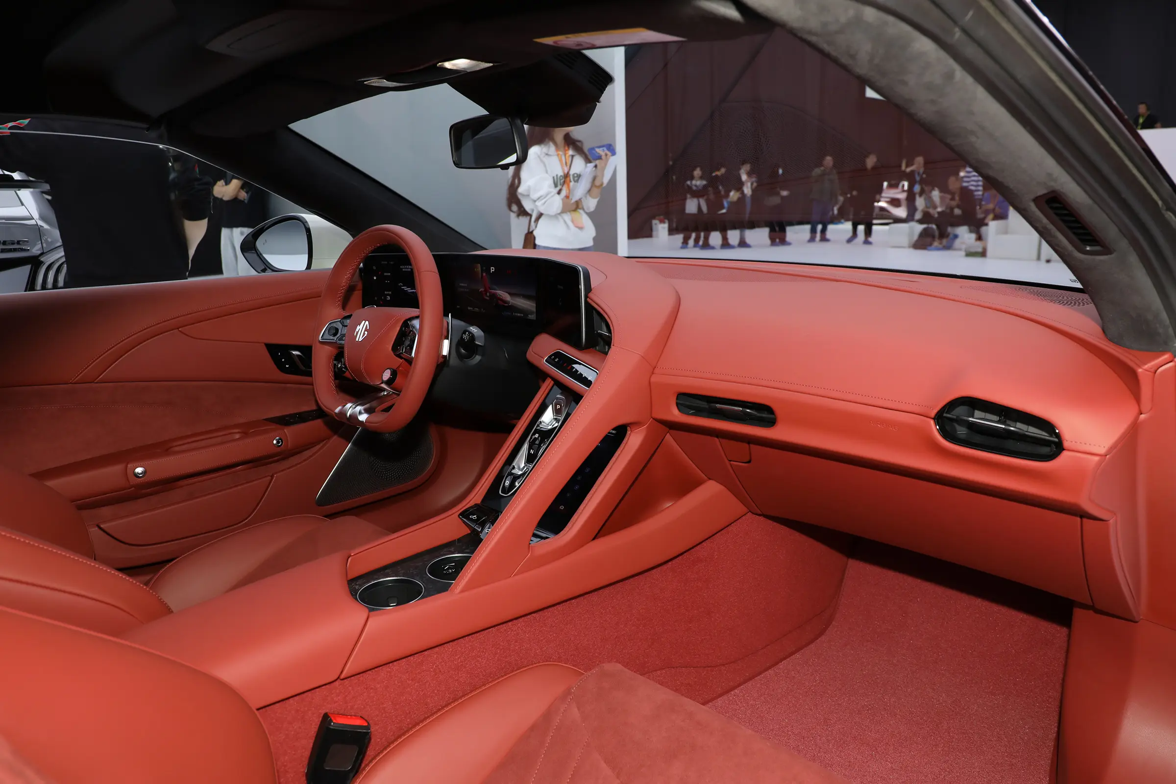 MG Cyberster 2024 space-2