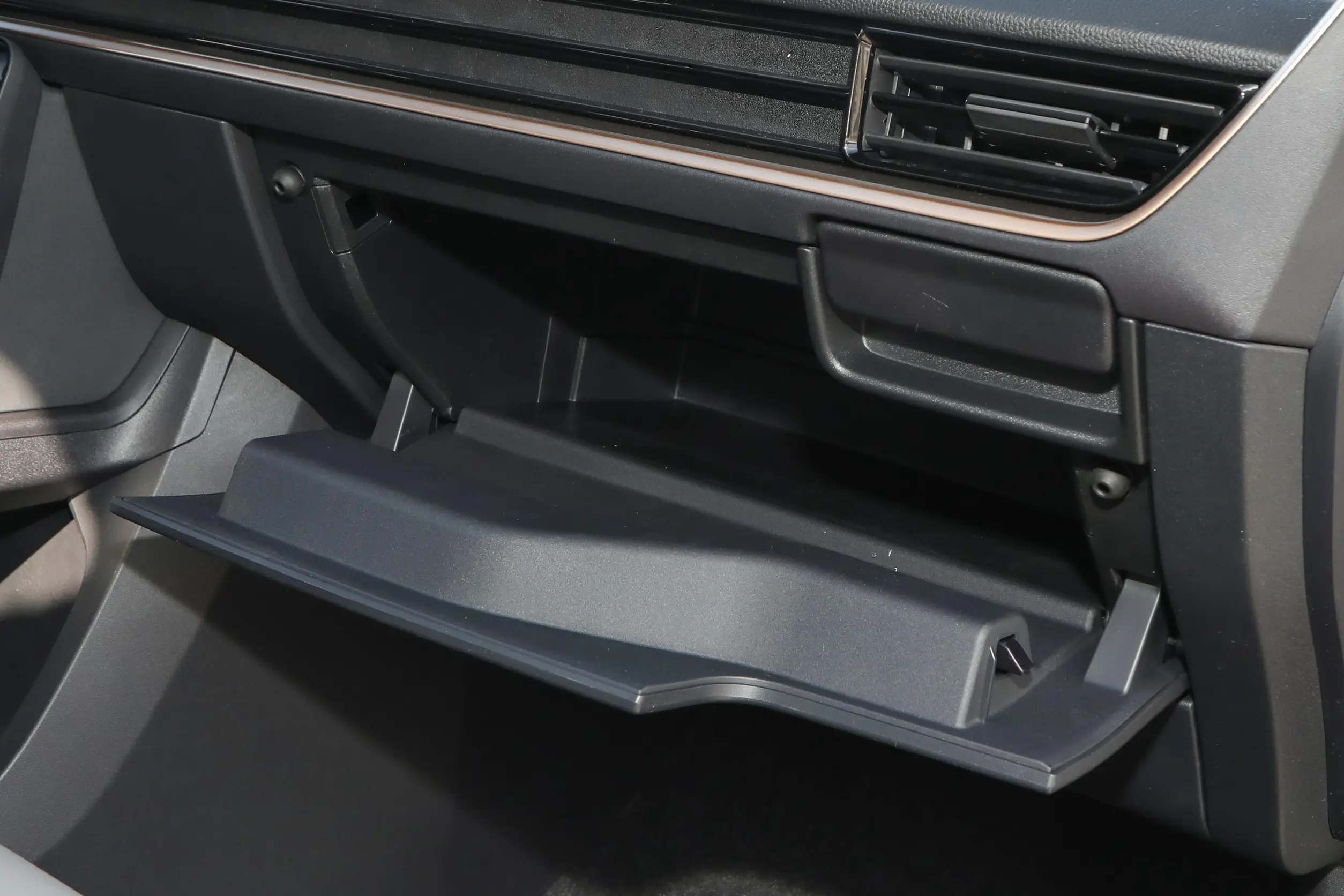 Toyota bZ3 2024 interior-4