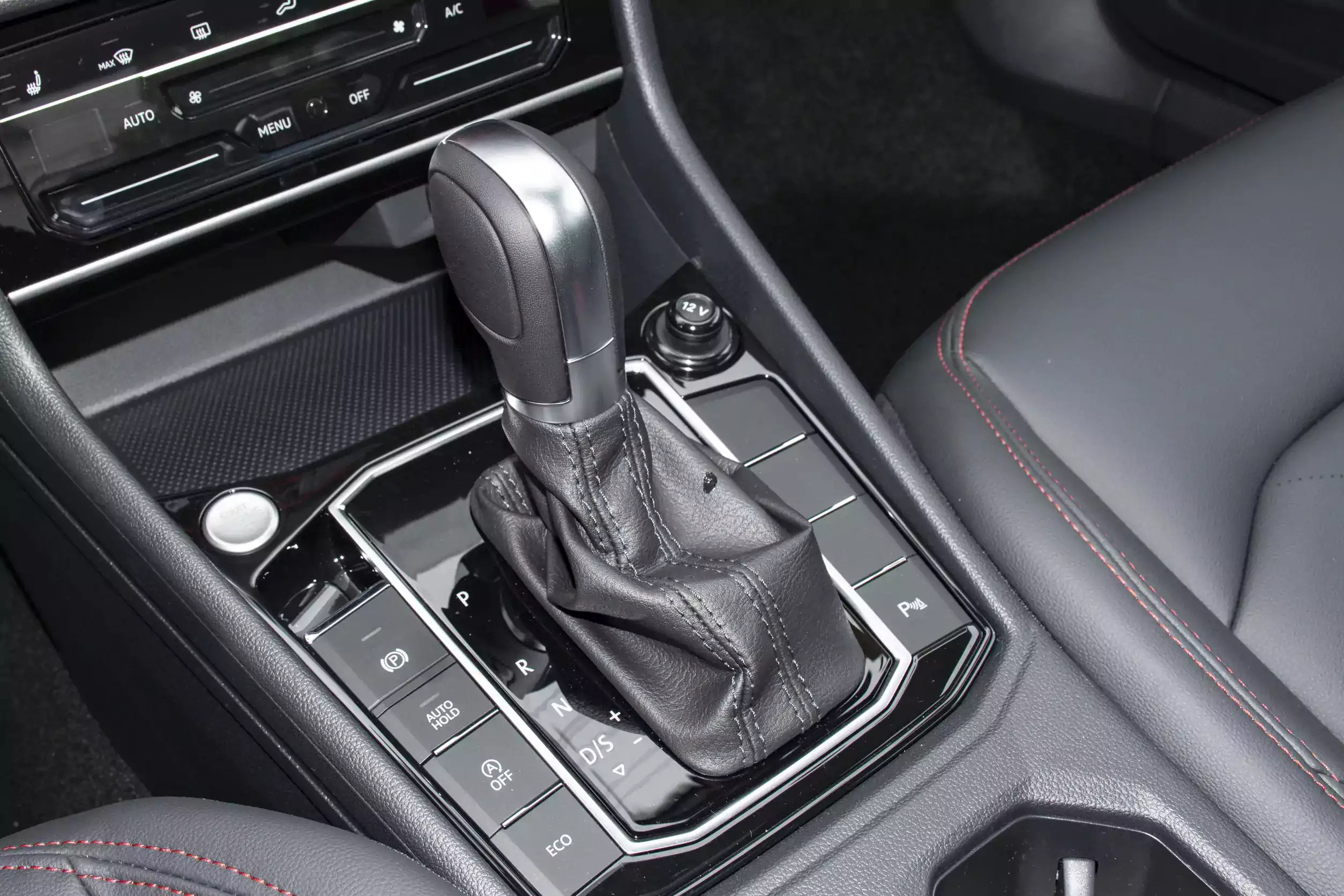 Volkswagen Lavida 2024 interior-3