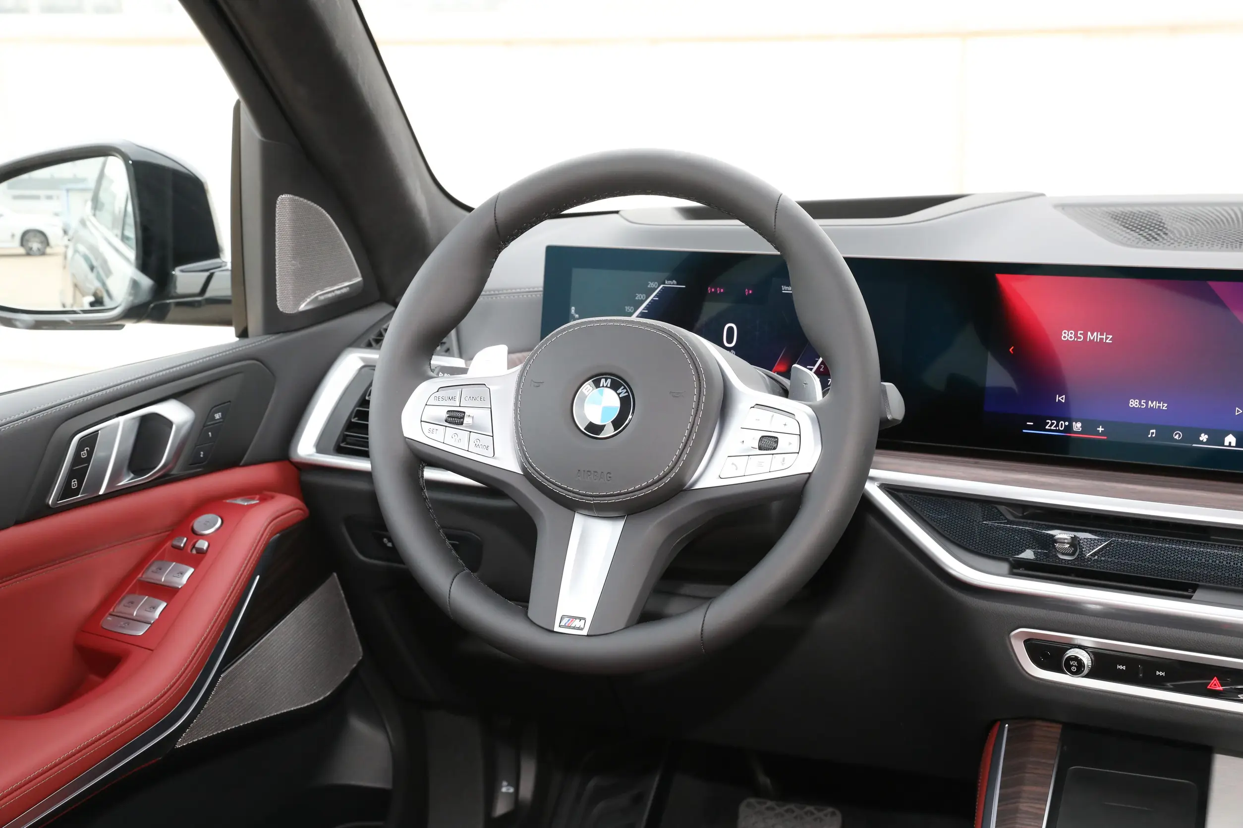 BMW X5 2023 interior-2