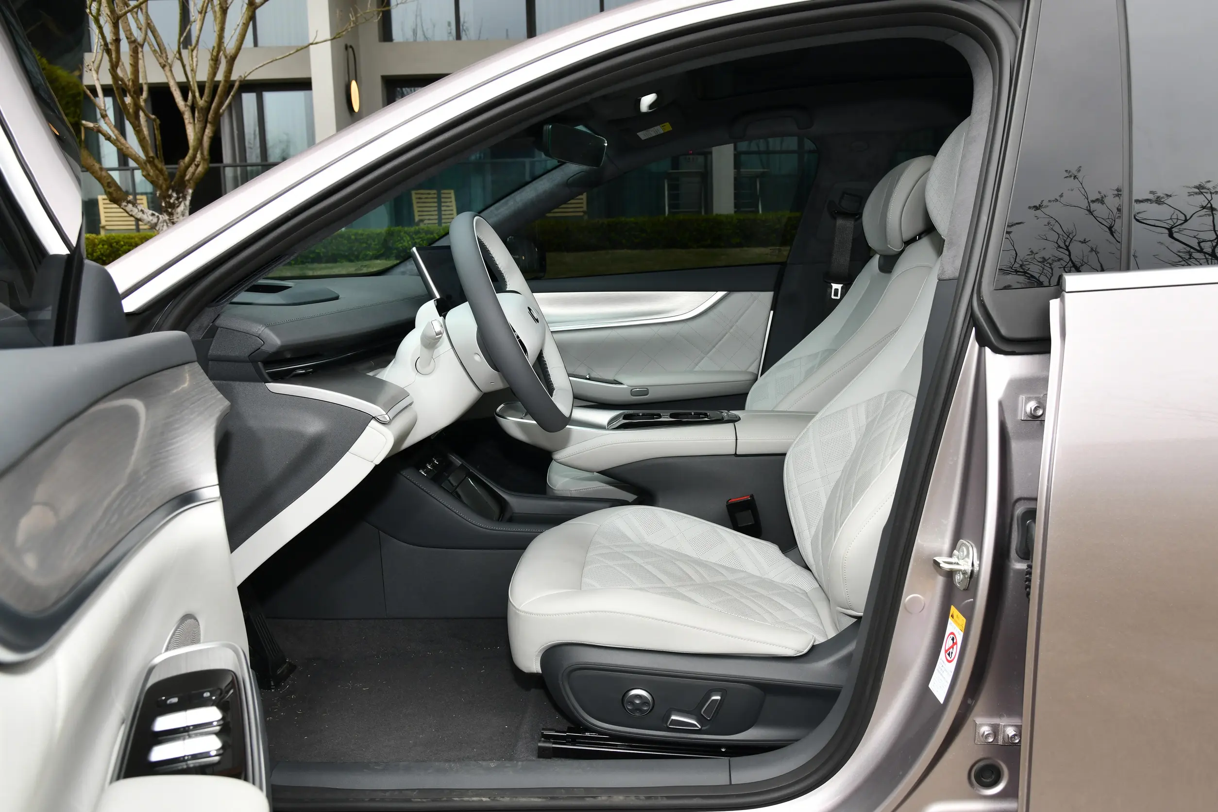 Changan Qiyuan A07 2024 space-1