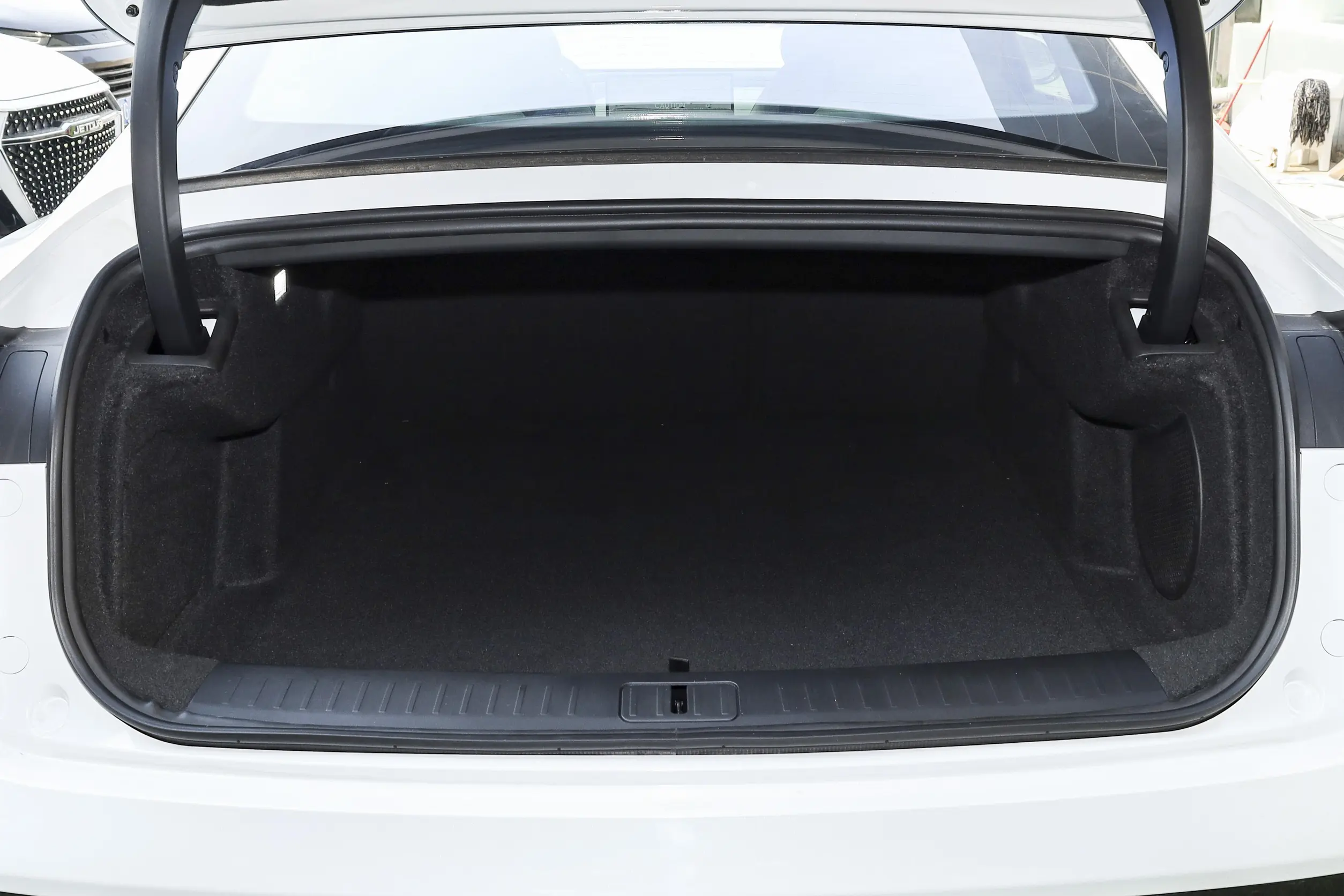 EXEED Sterra ES 2024 space-4