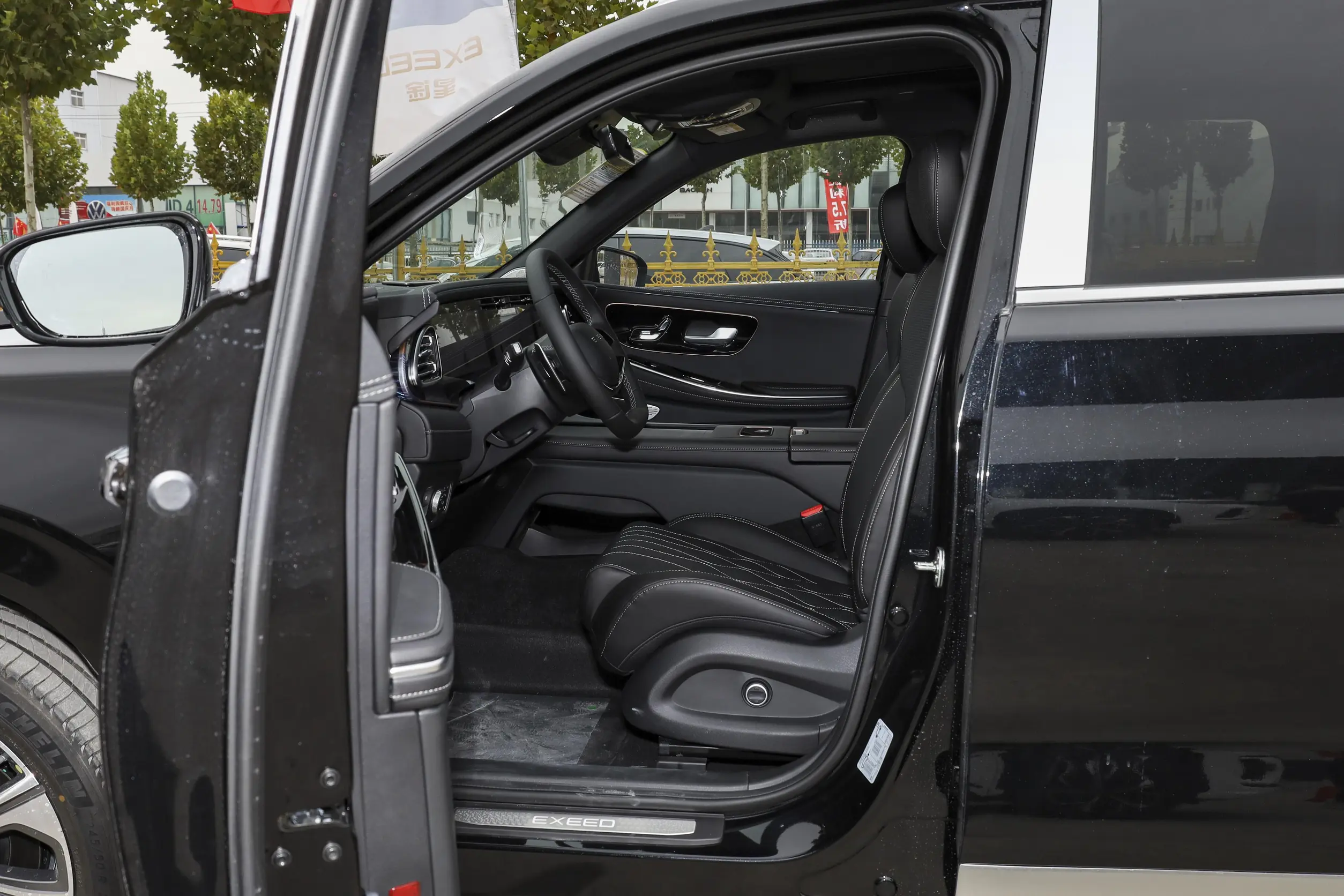 EXEED VX 2024 space-1