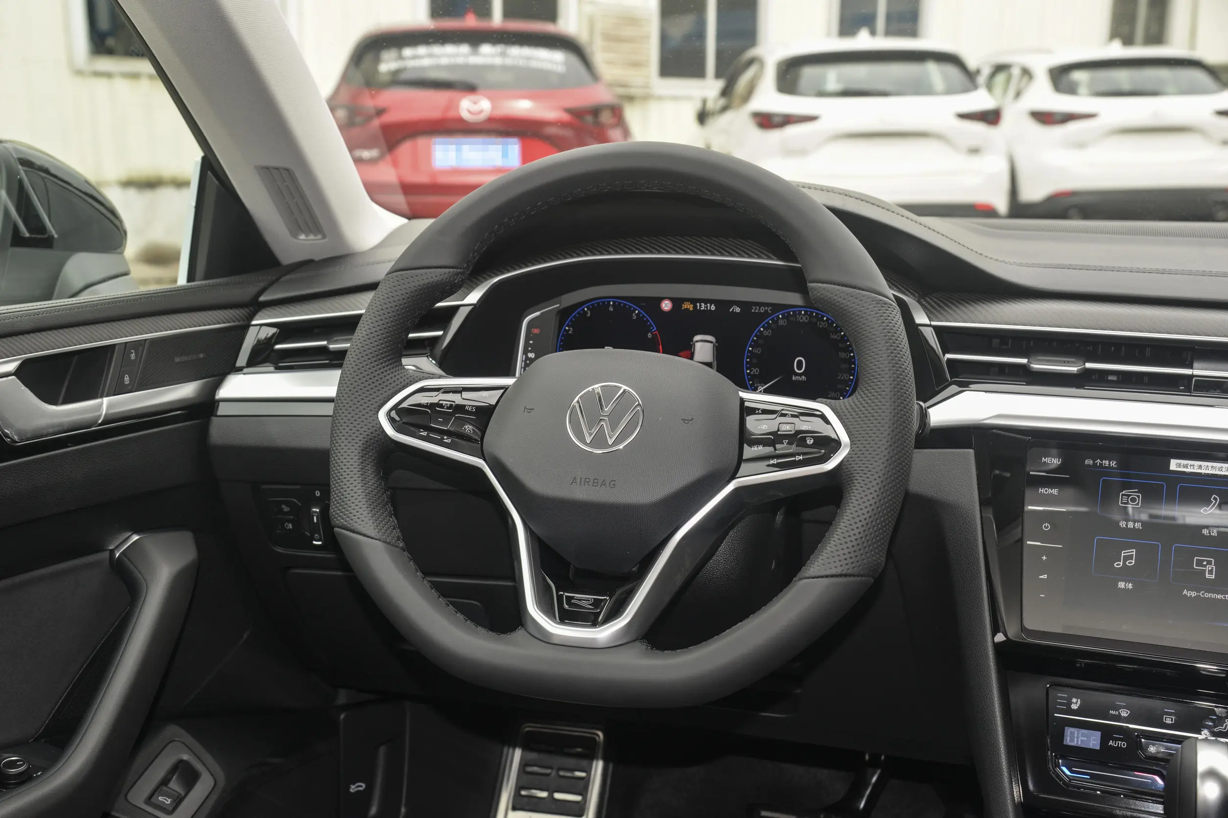 Volkswagen Arteon 2024 interior-2