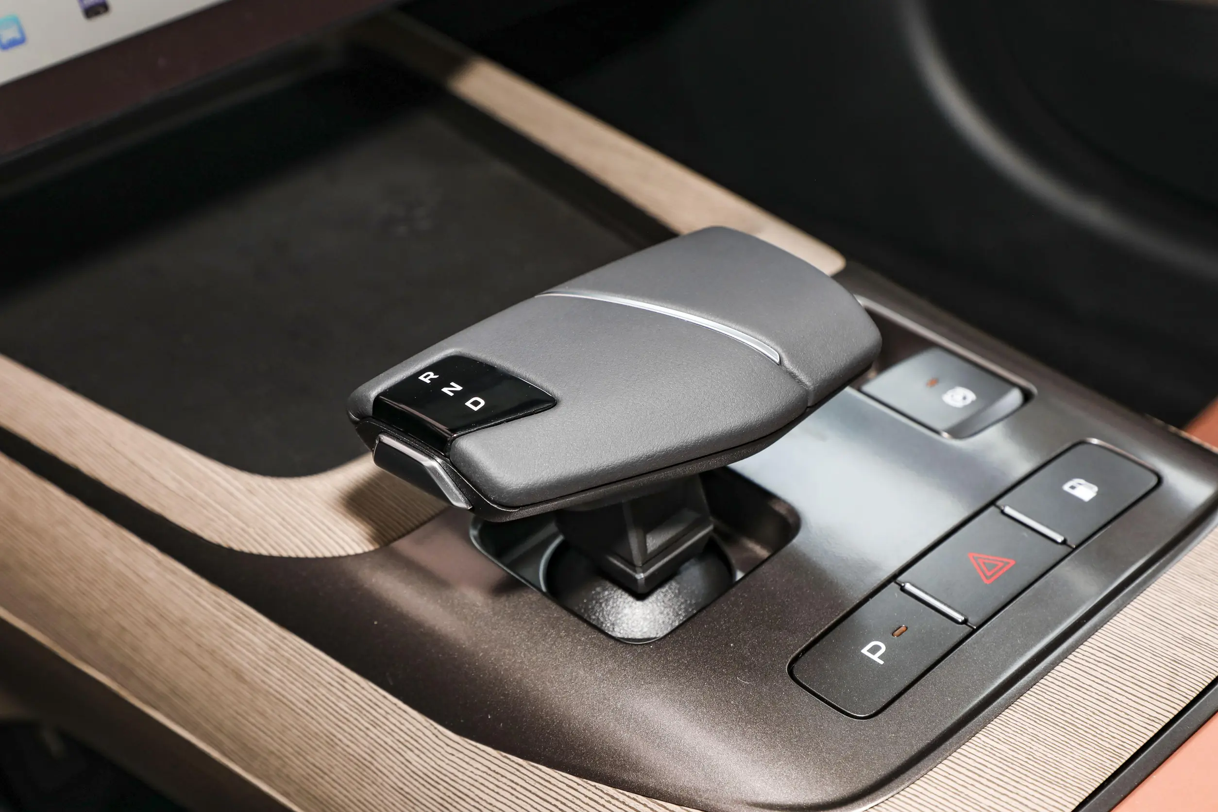 Changan Qiyuan A05 2024 interior-3