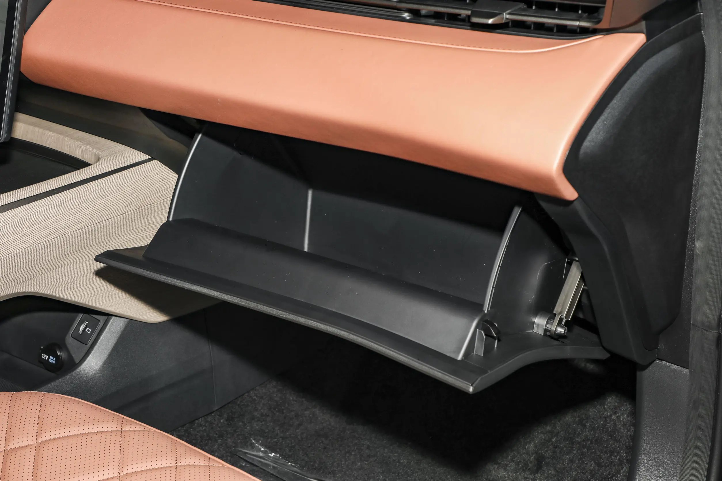 Changan Qiyuan A05 2024 interior-4