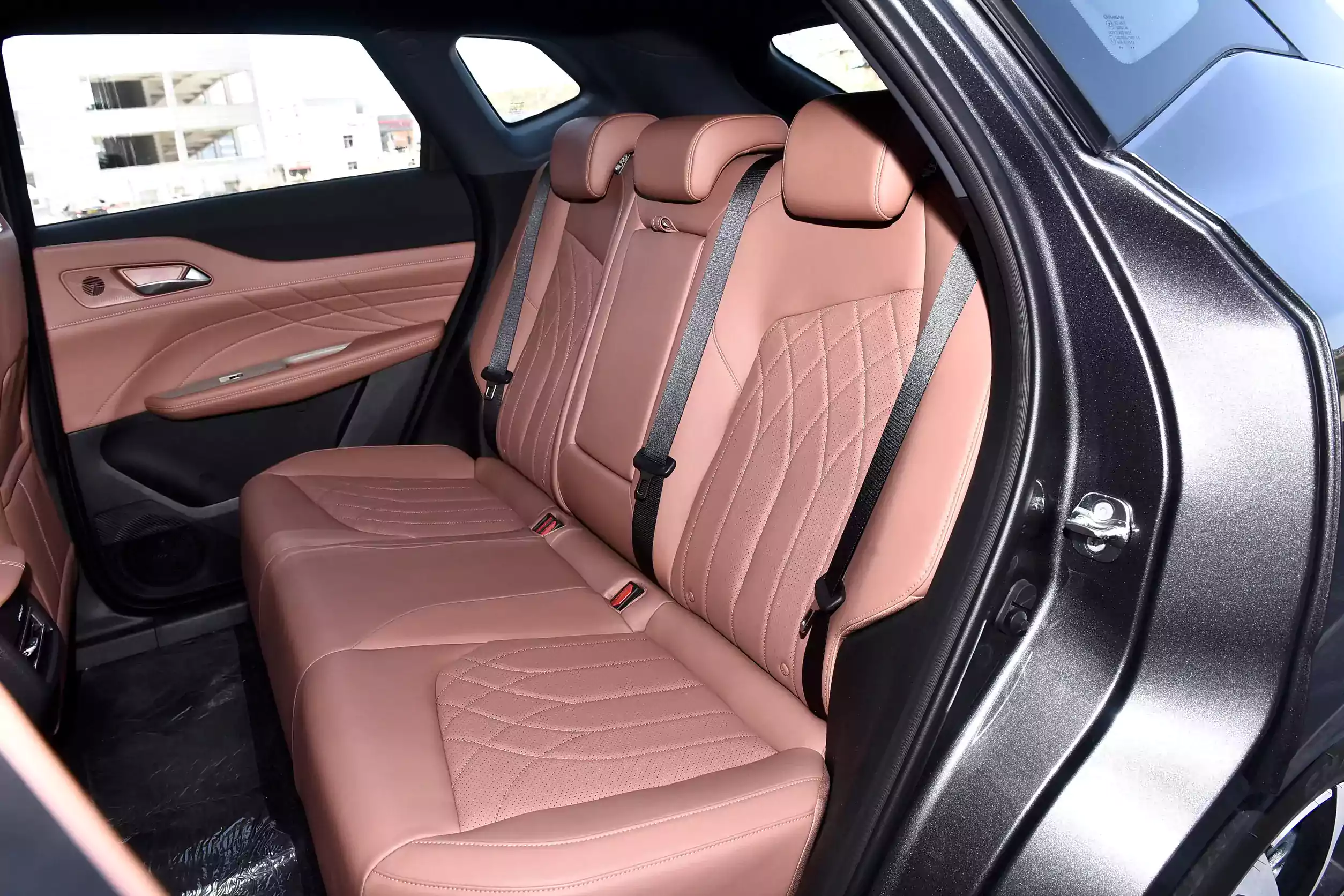 Changan UNI-Z 2024 space-2