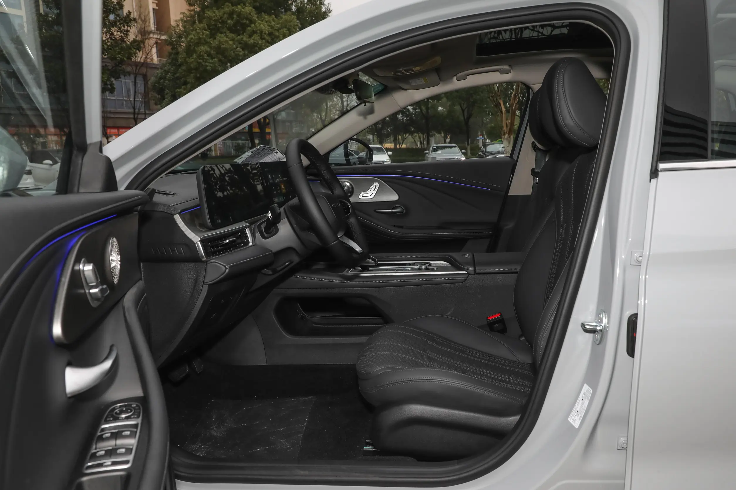 Chery Fengyun A8 2024 space-1