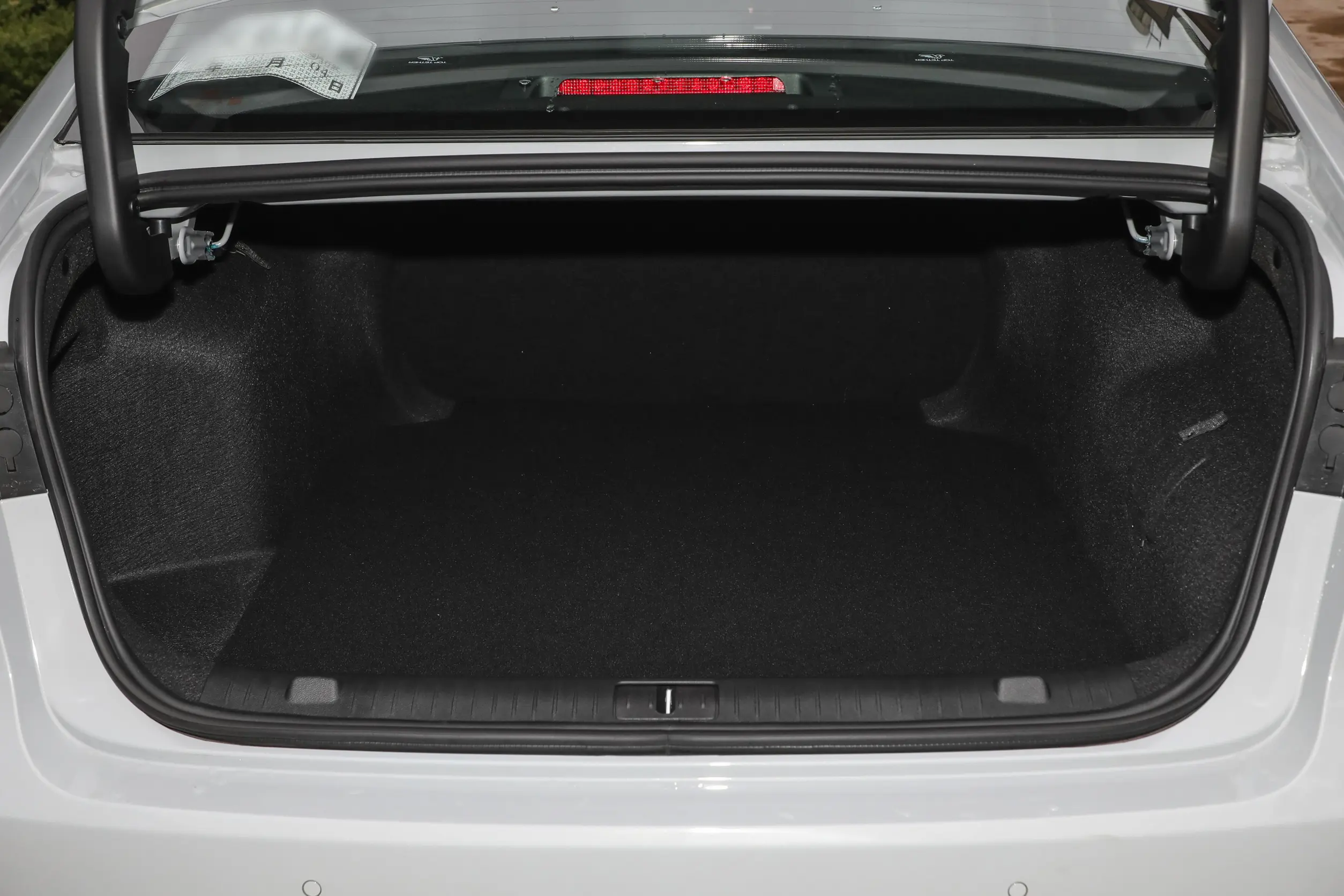 Chery Fengyun A8 2024 space-4